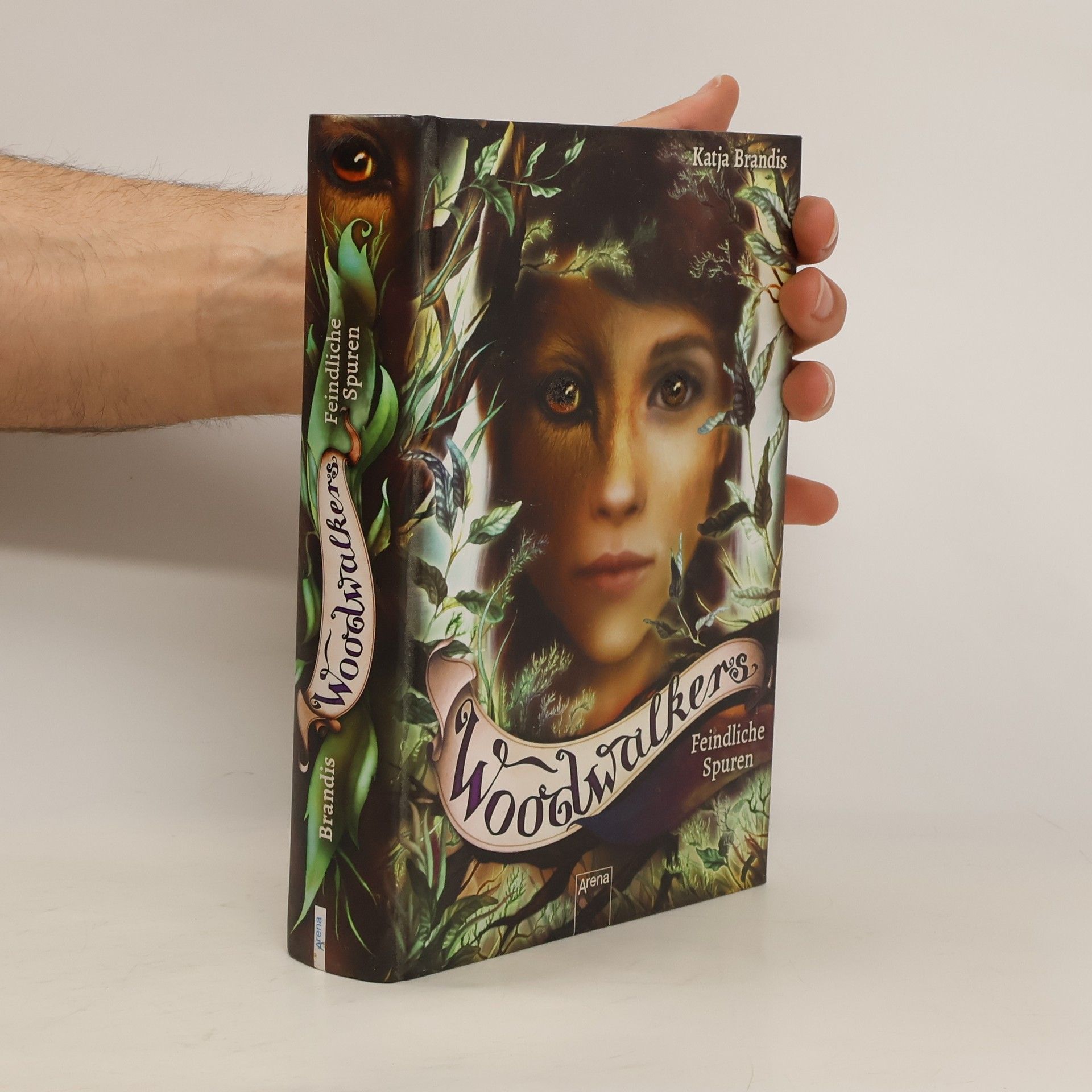 Katja Brandis Woodwalkers - feindliche Spuren