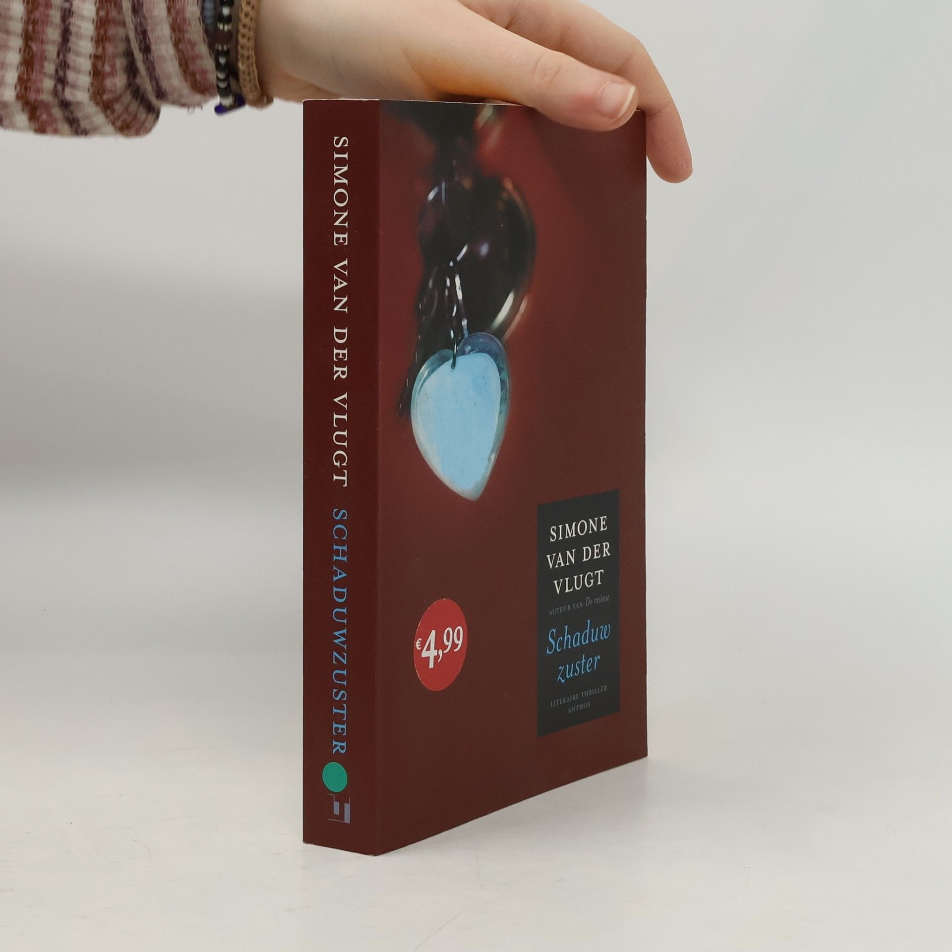 Simone van der Vlugt Schaduwzuster