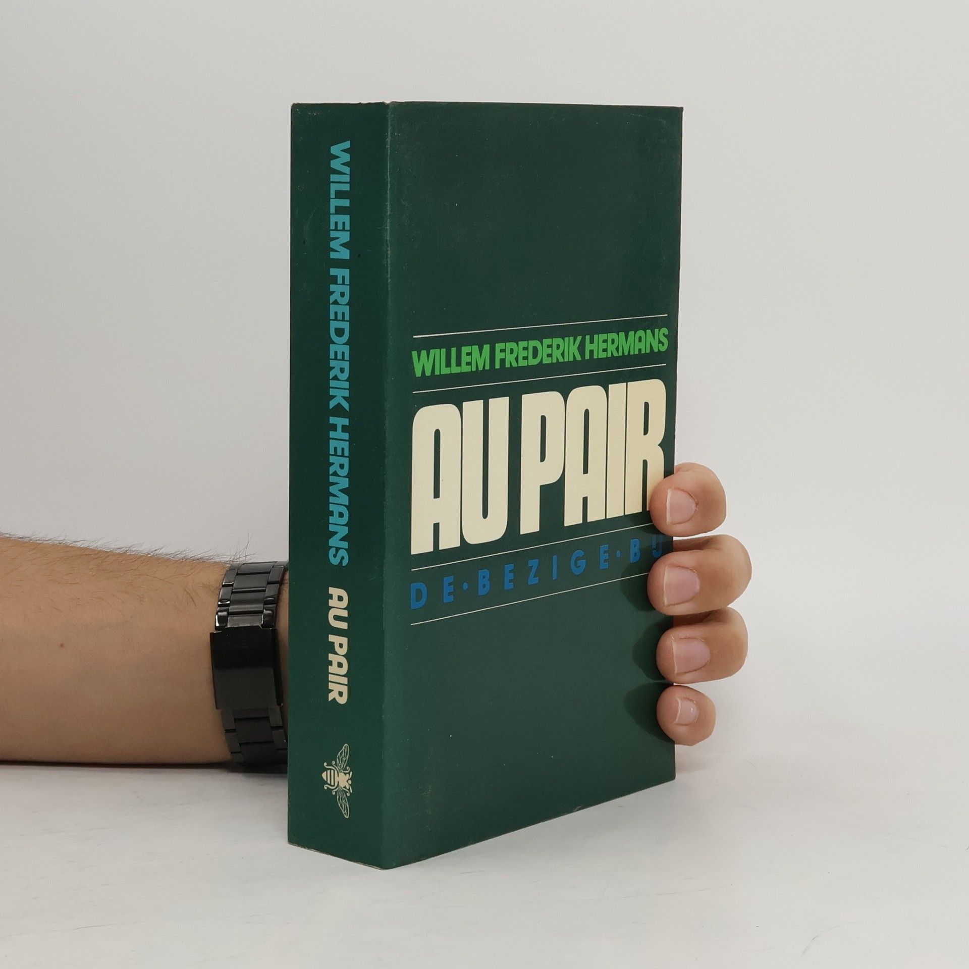 Willem Frederik Hermans Grote Lijsters: Au Pair