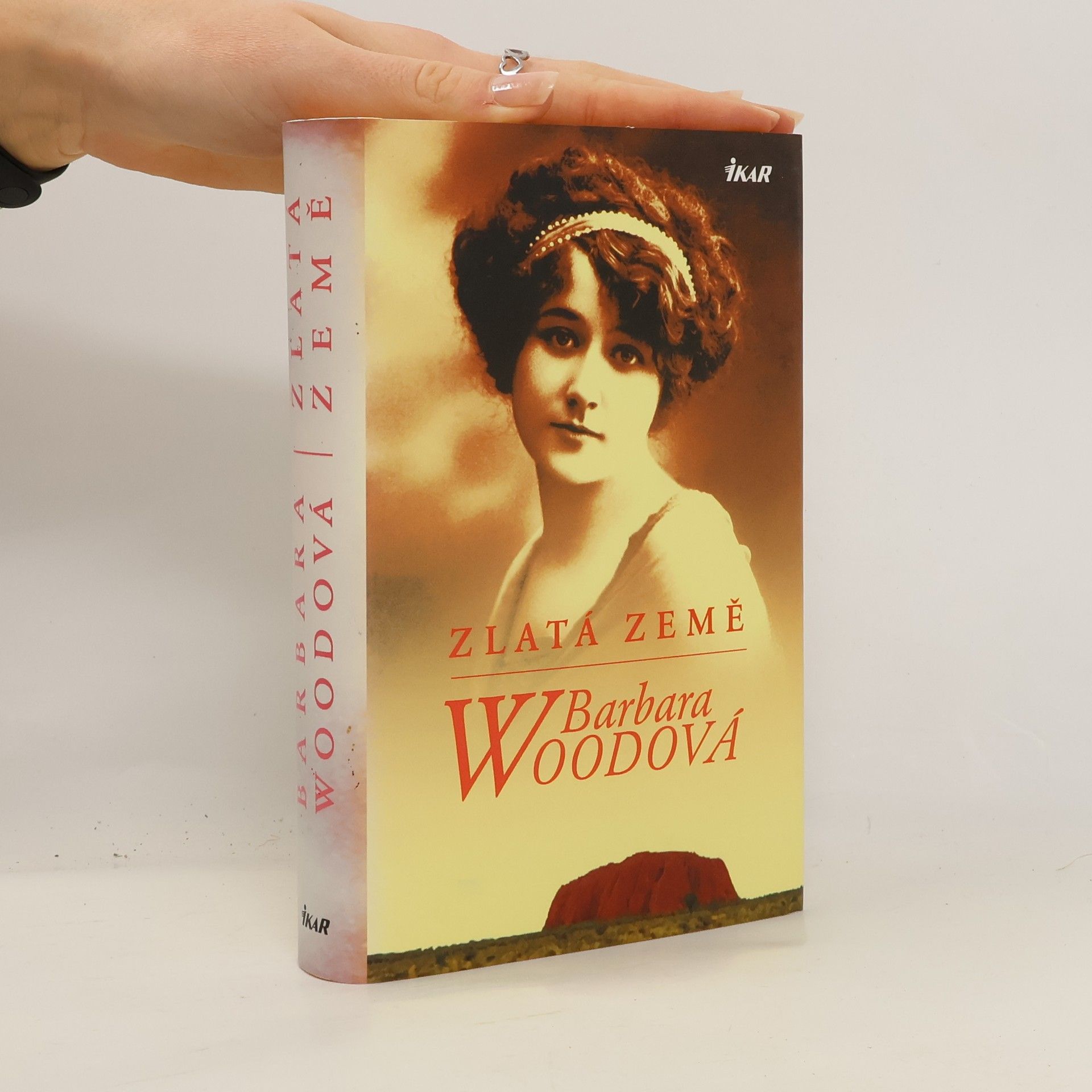 Barbara Wood Zlatá země