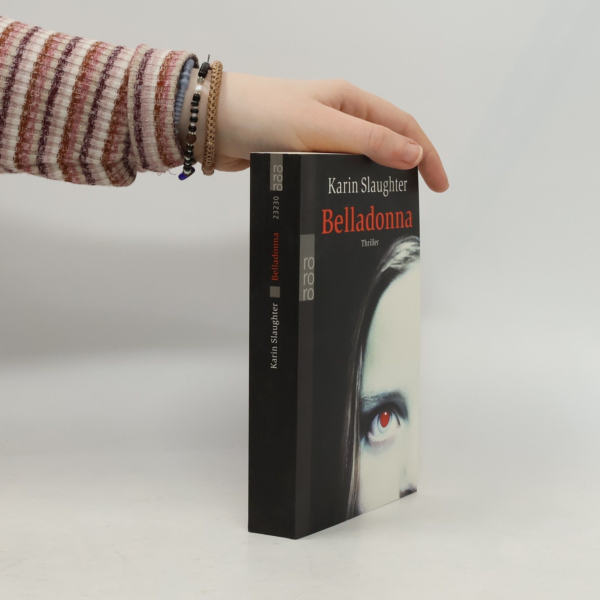 Karin Slaughter Belladonna