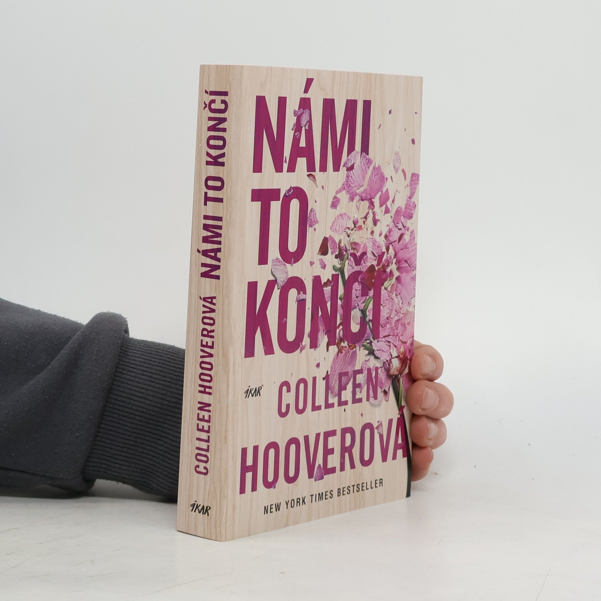Colleen Hoover Námi to končí