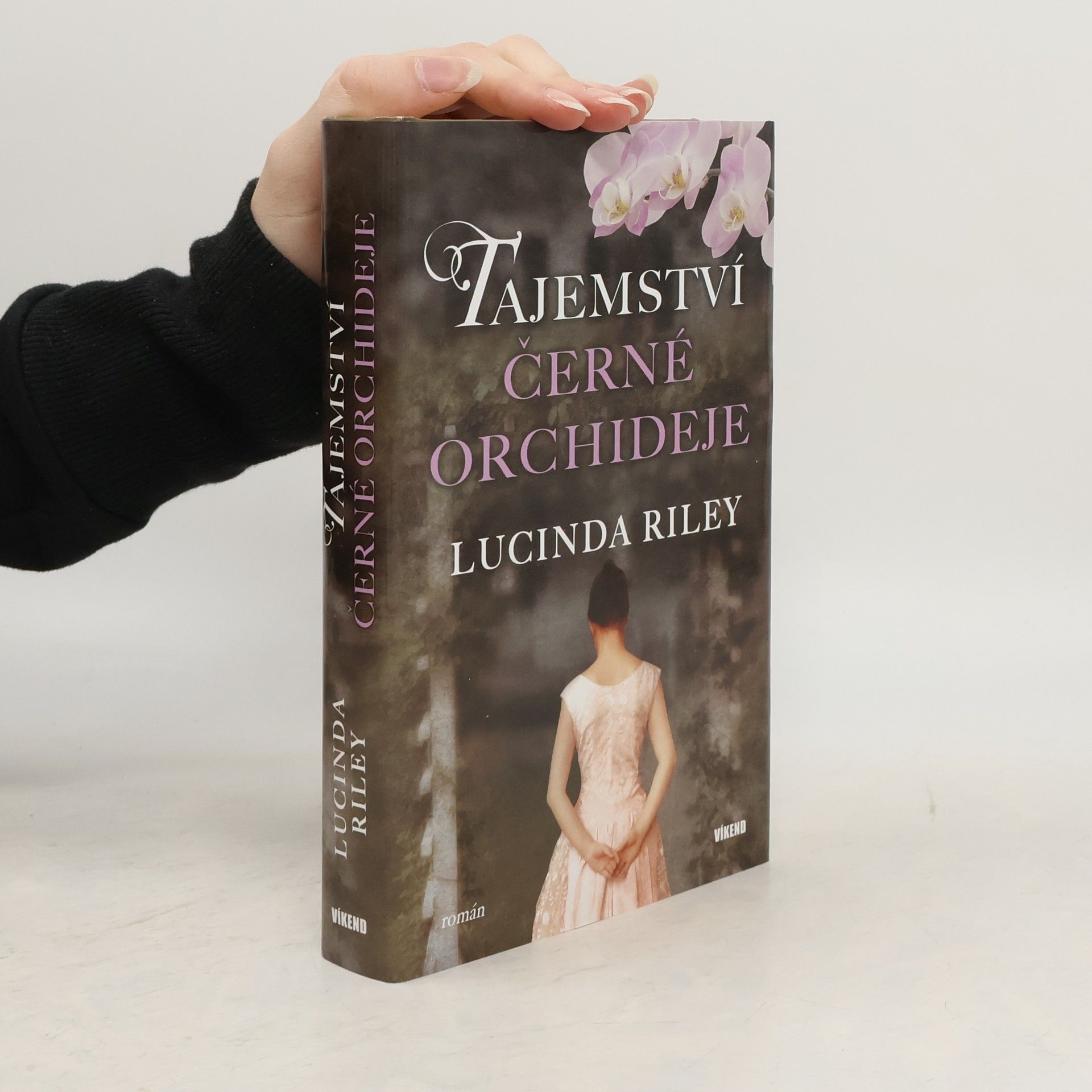 Tajemství černé orchideje