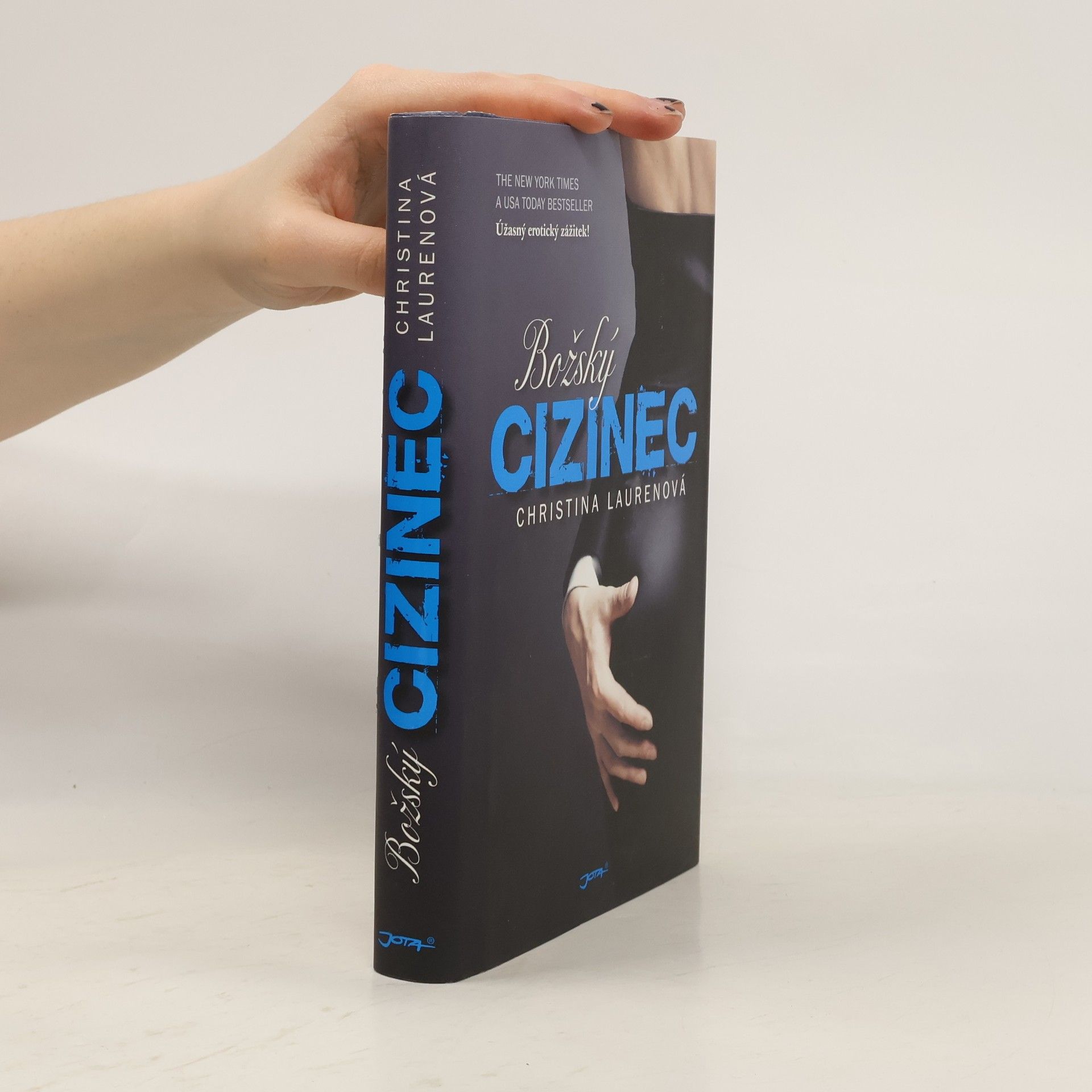 Christina Laurenová Božský cizinec