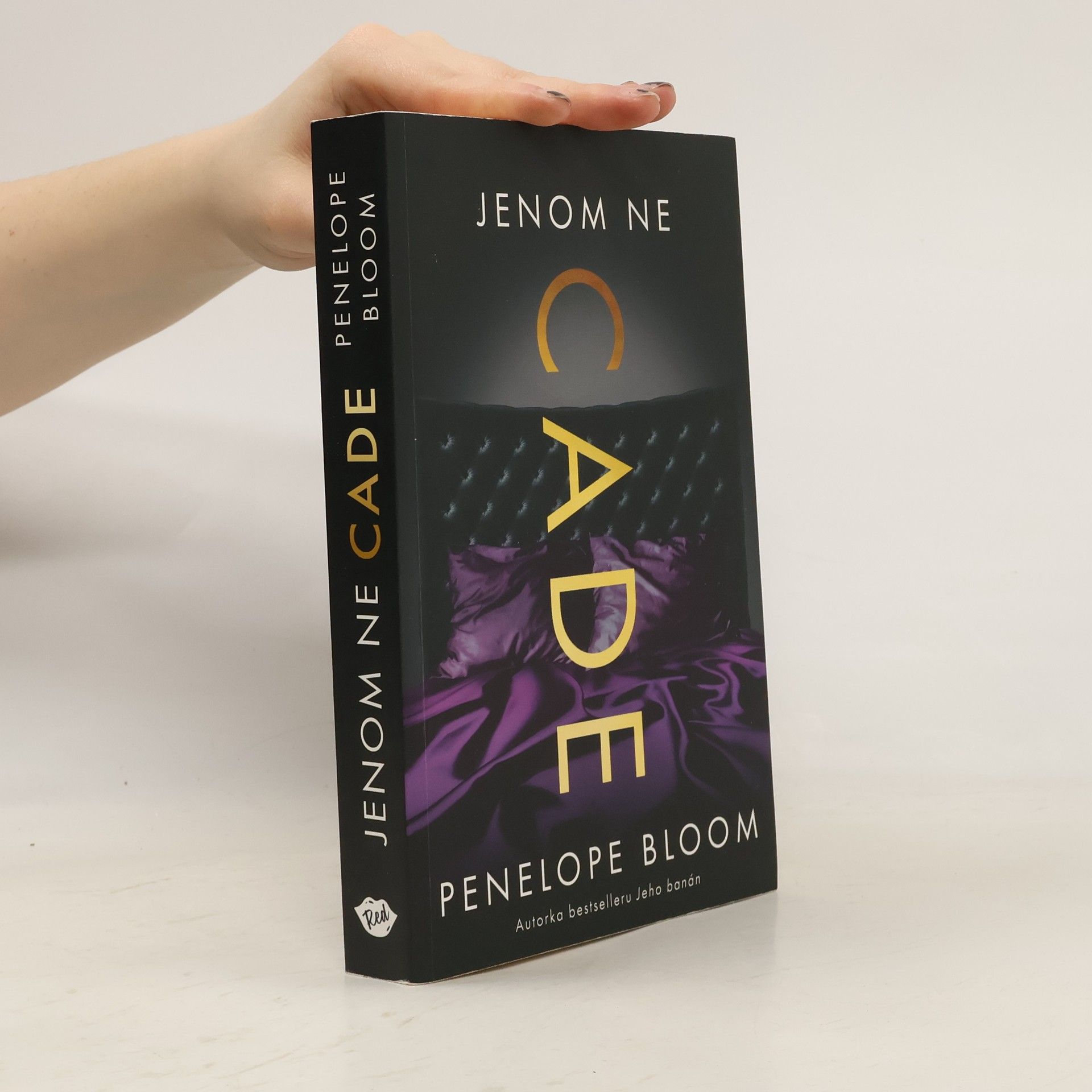 Penelope Bloom Jenom ne Cade