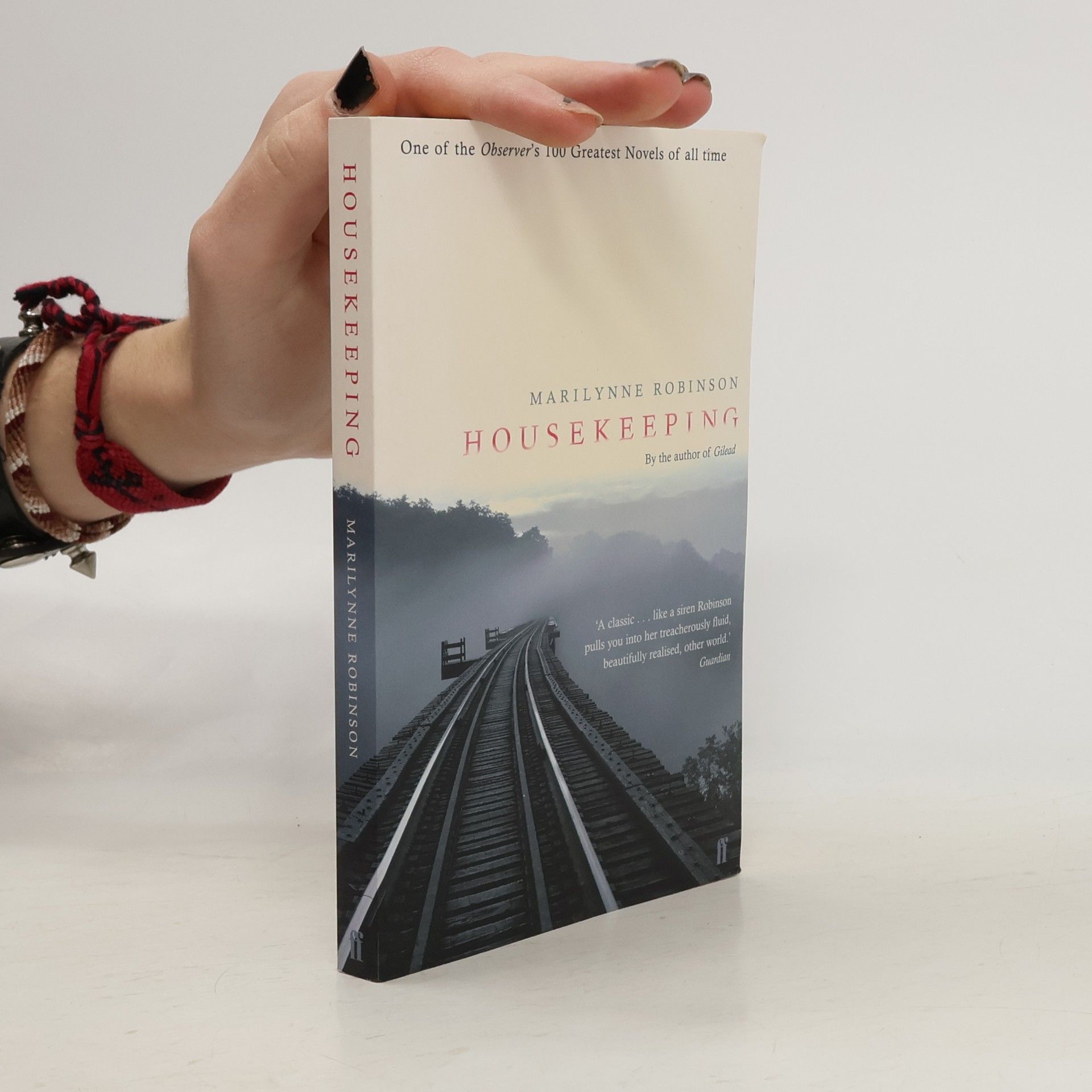 Marilynne Robinson Housekeeping