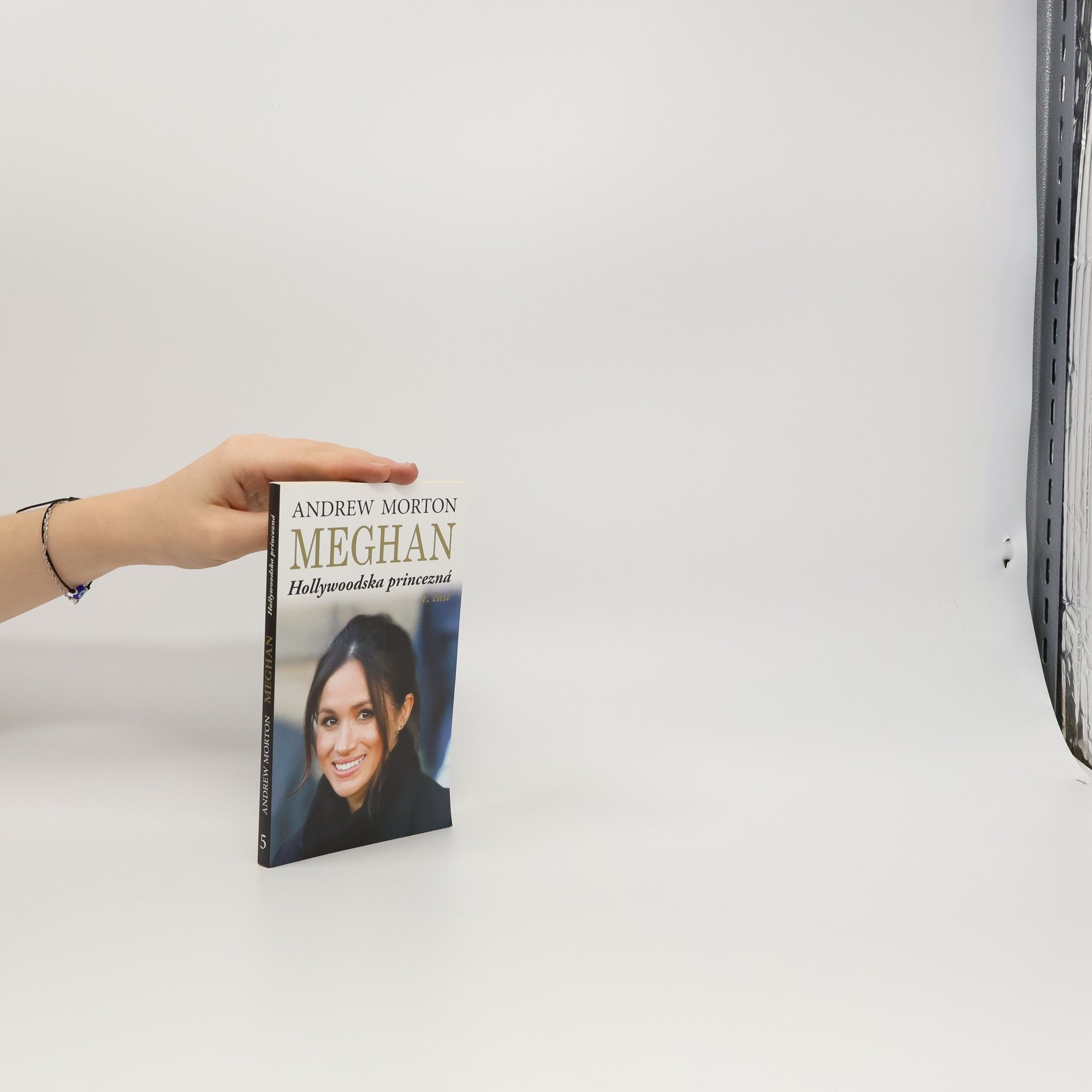 Meghan: Hollywoodska princezná - 1. časť