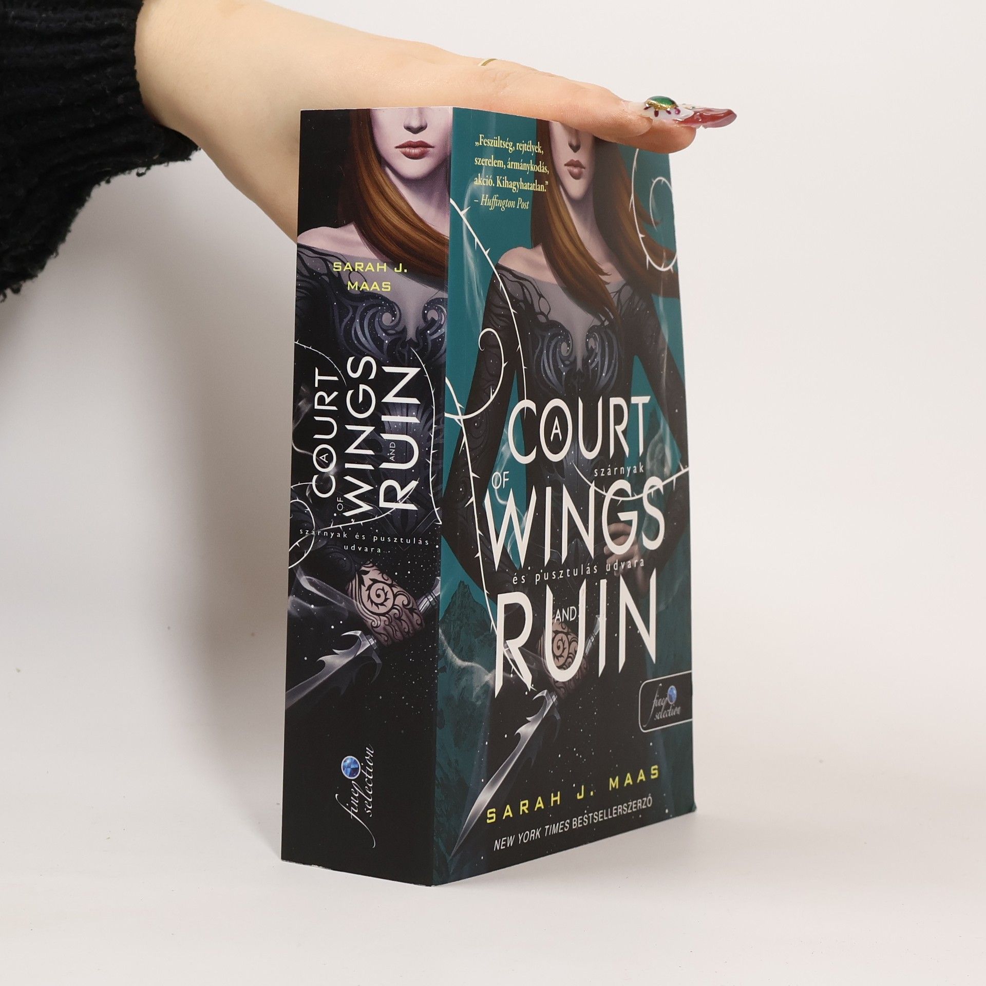Sarah J. Maas A Court of Wings and Ruin