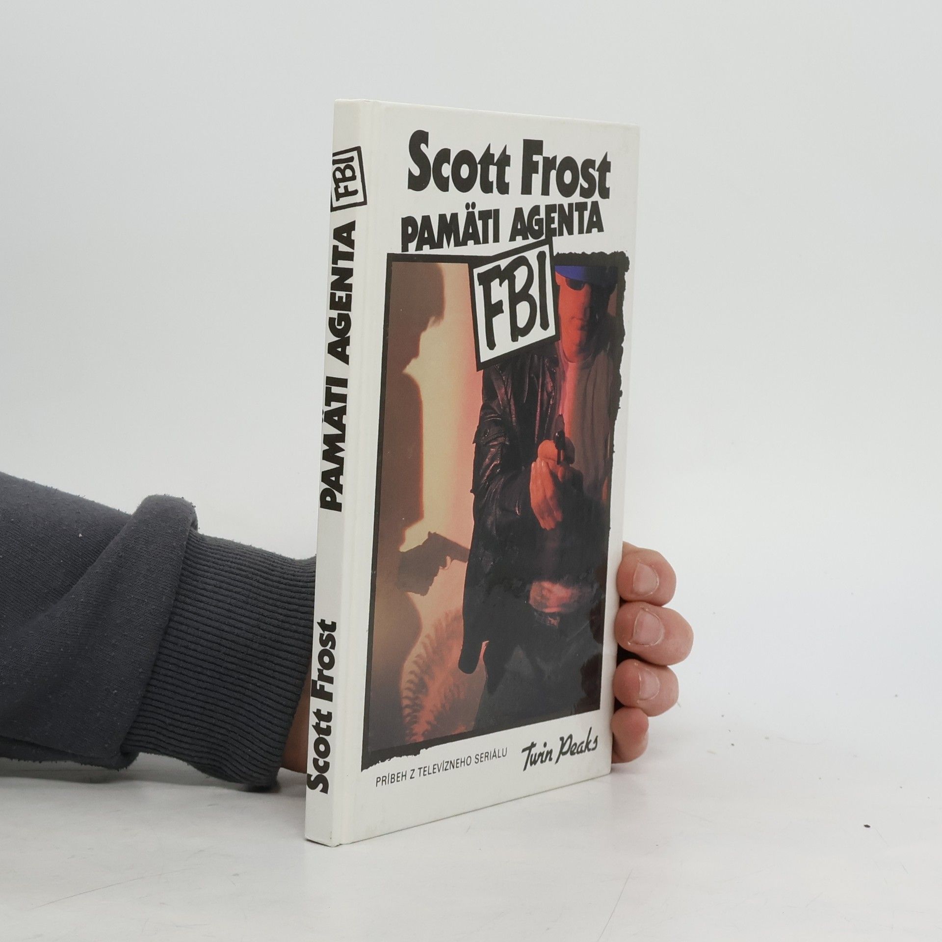 Scott Frost Pamäti agenta FBI
