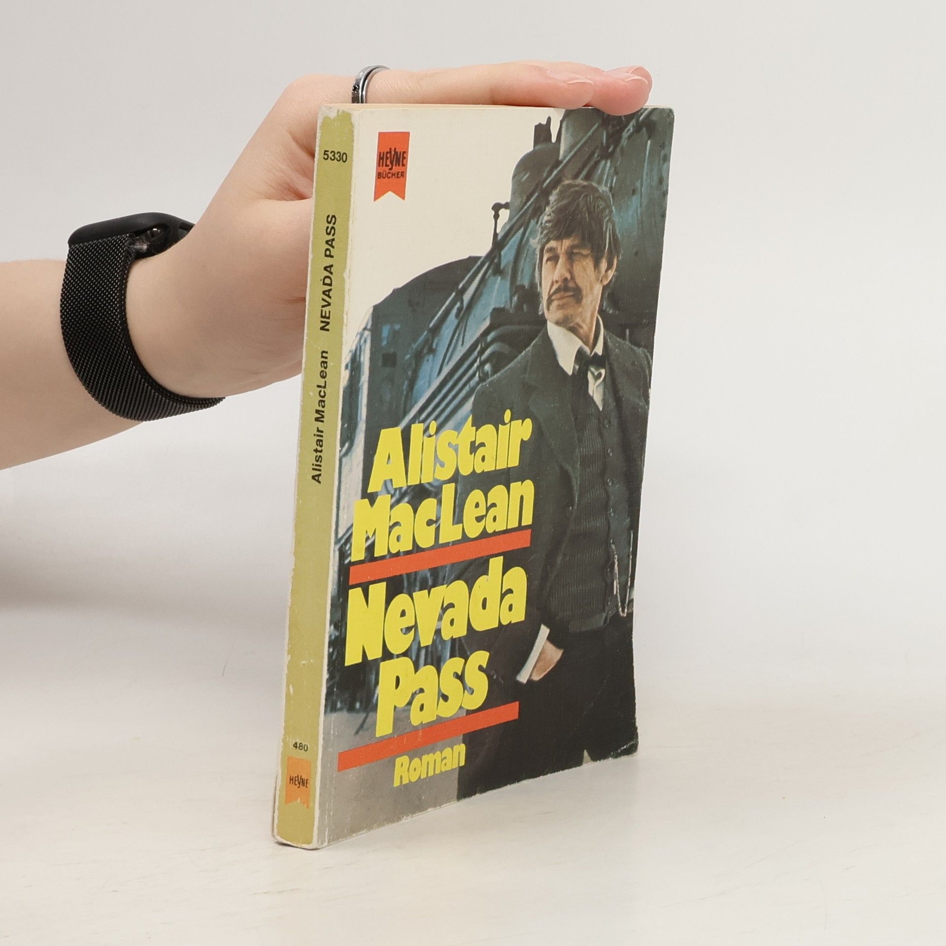 Alistair MacLean Nevada-Pass