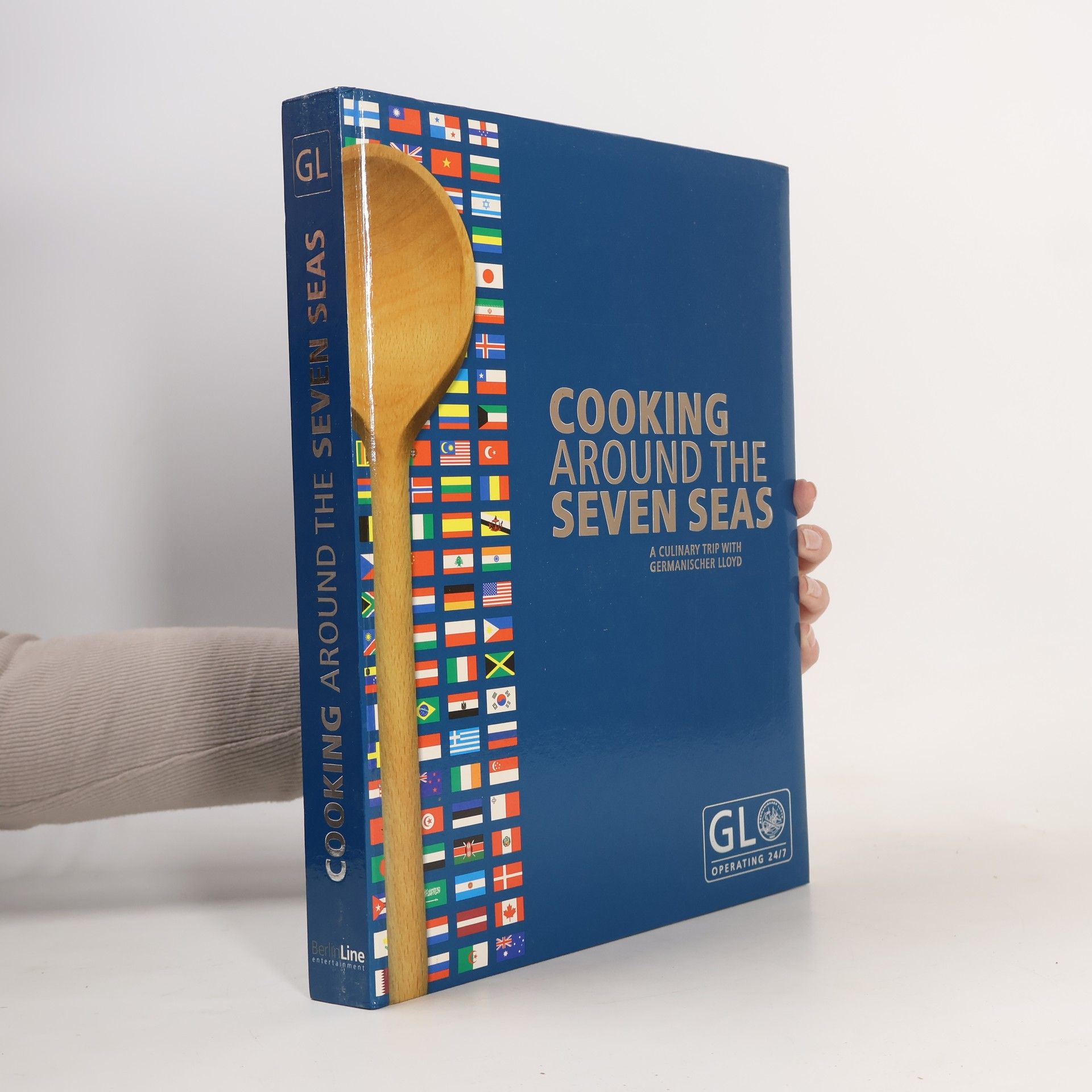 AA.VV. Cooking Around the Seven Seas