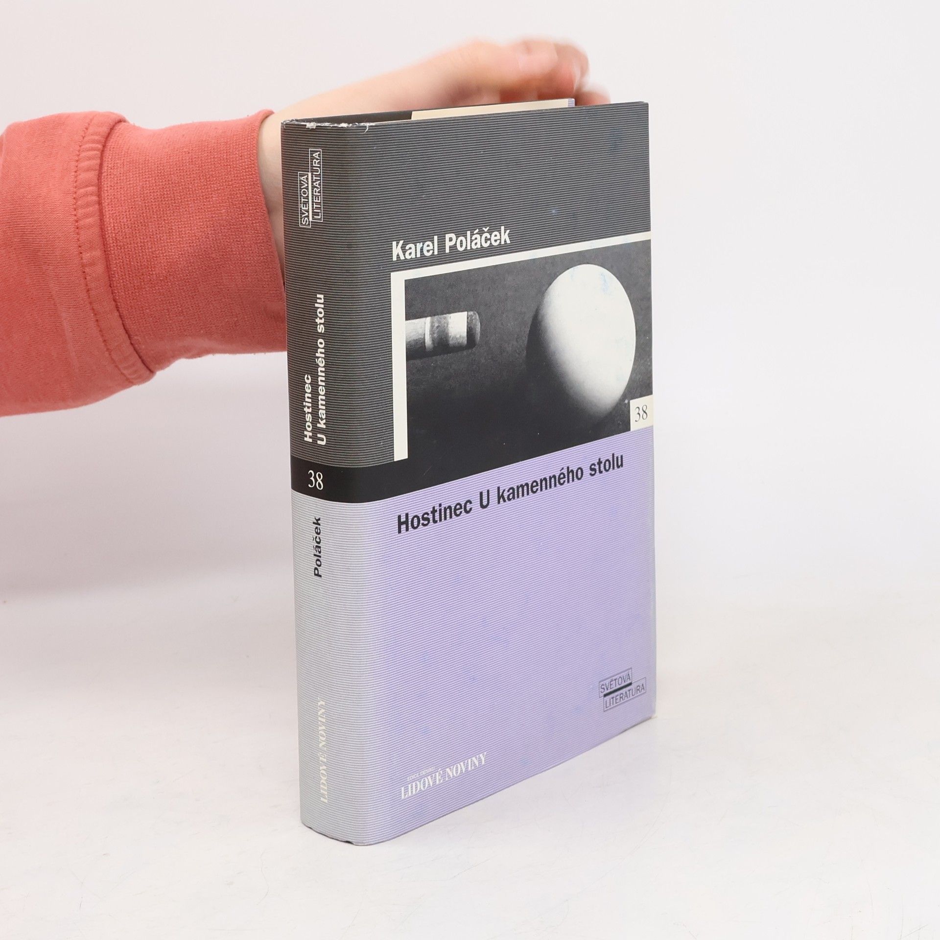 Hostinec U kamenného stolu