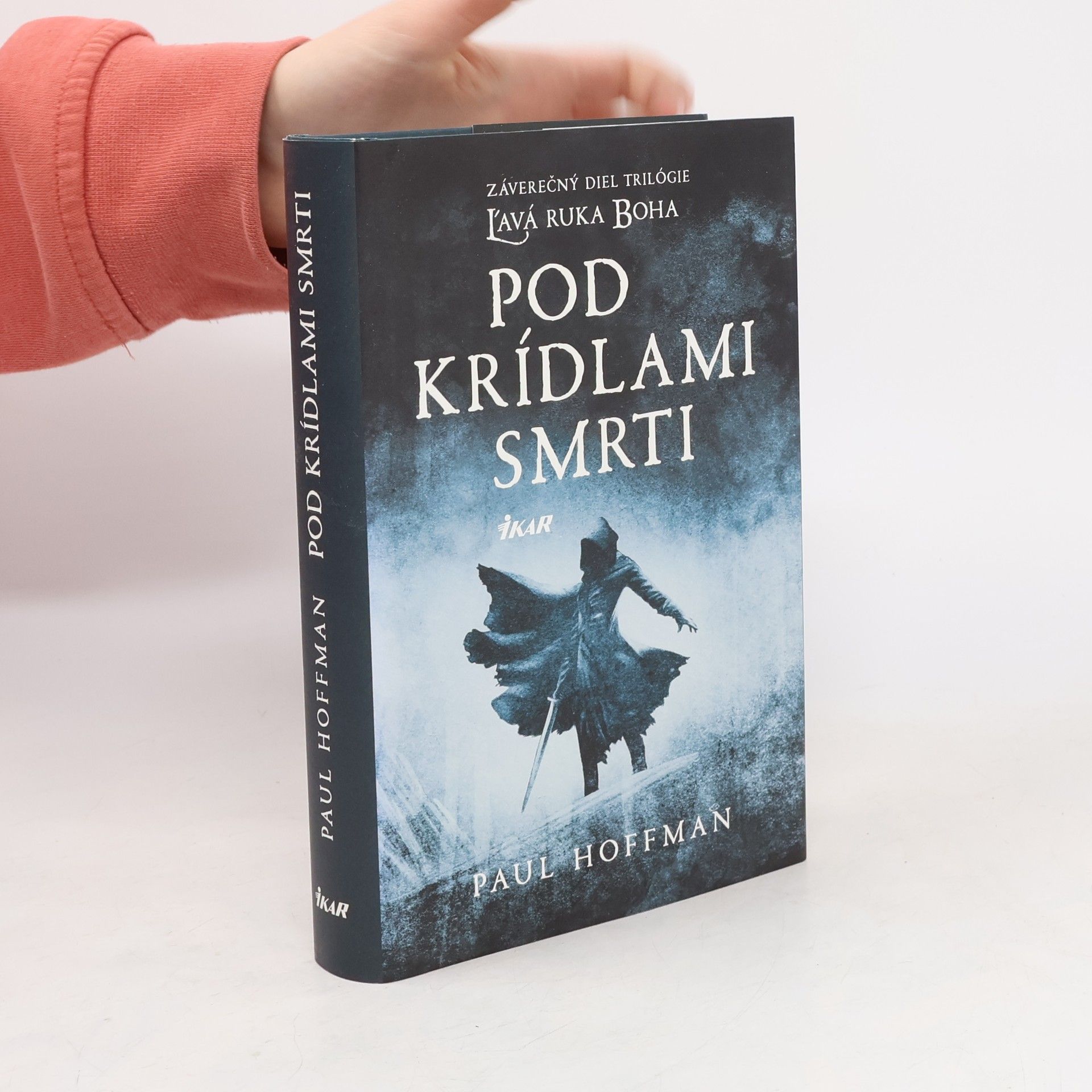 Paul Hoffman Pod krídlami smrti