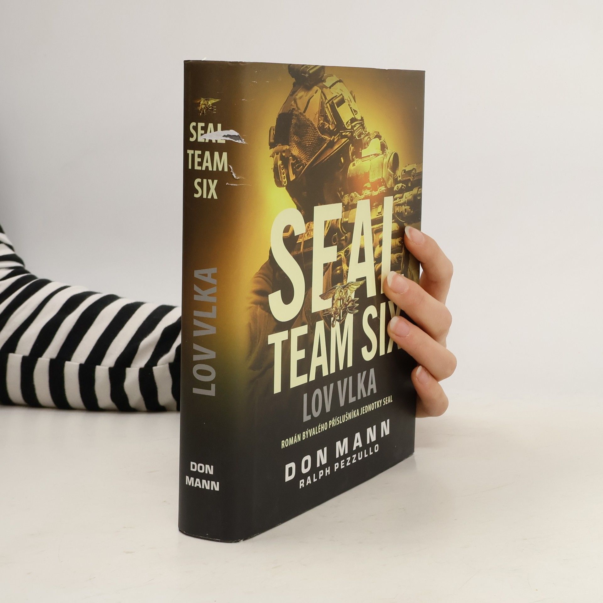 Don Mann SEAL Team Six. Lov vlka