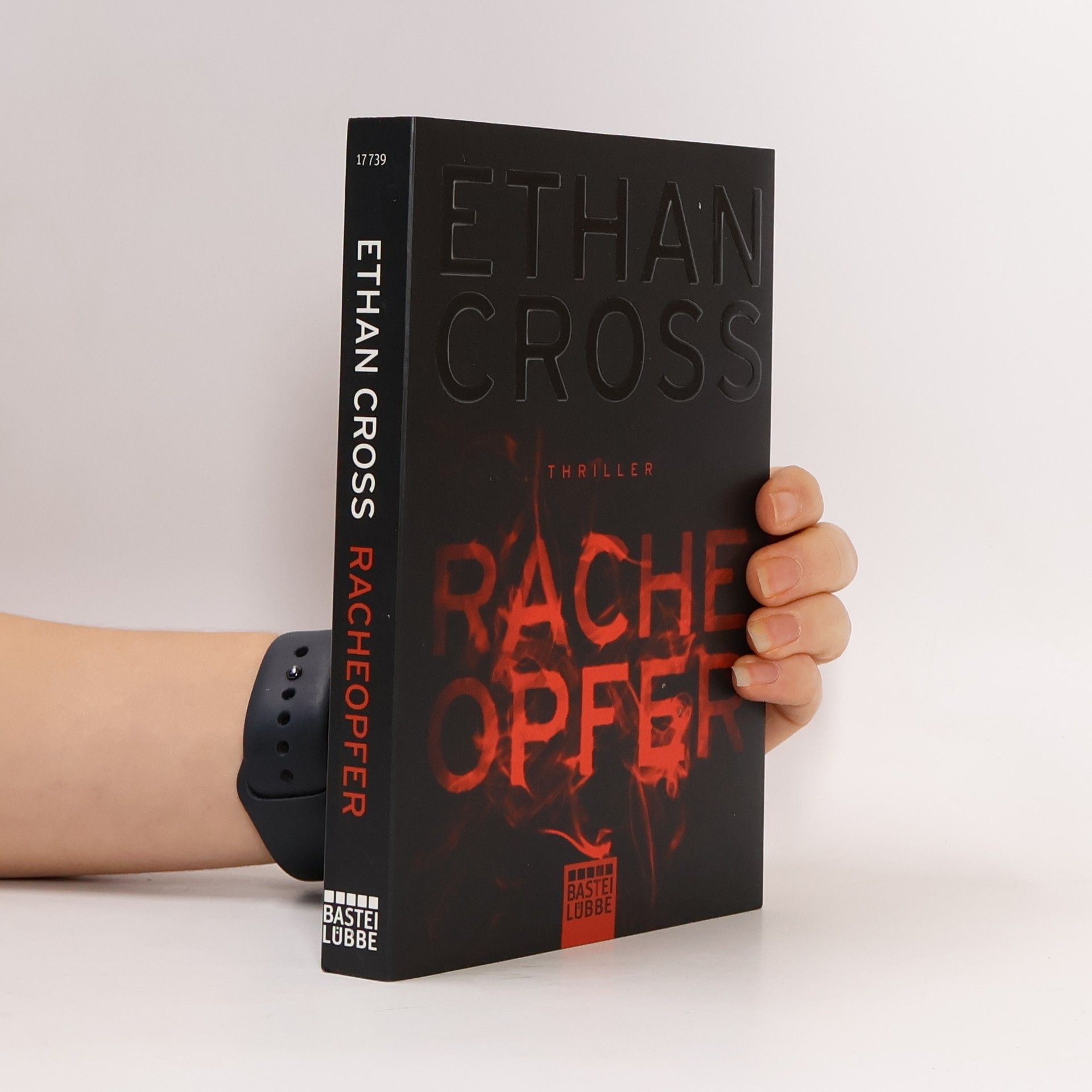 Ethan Cross Racheopfer