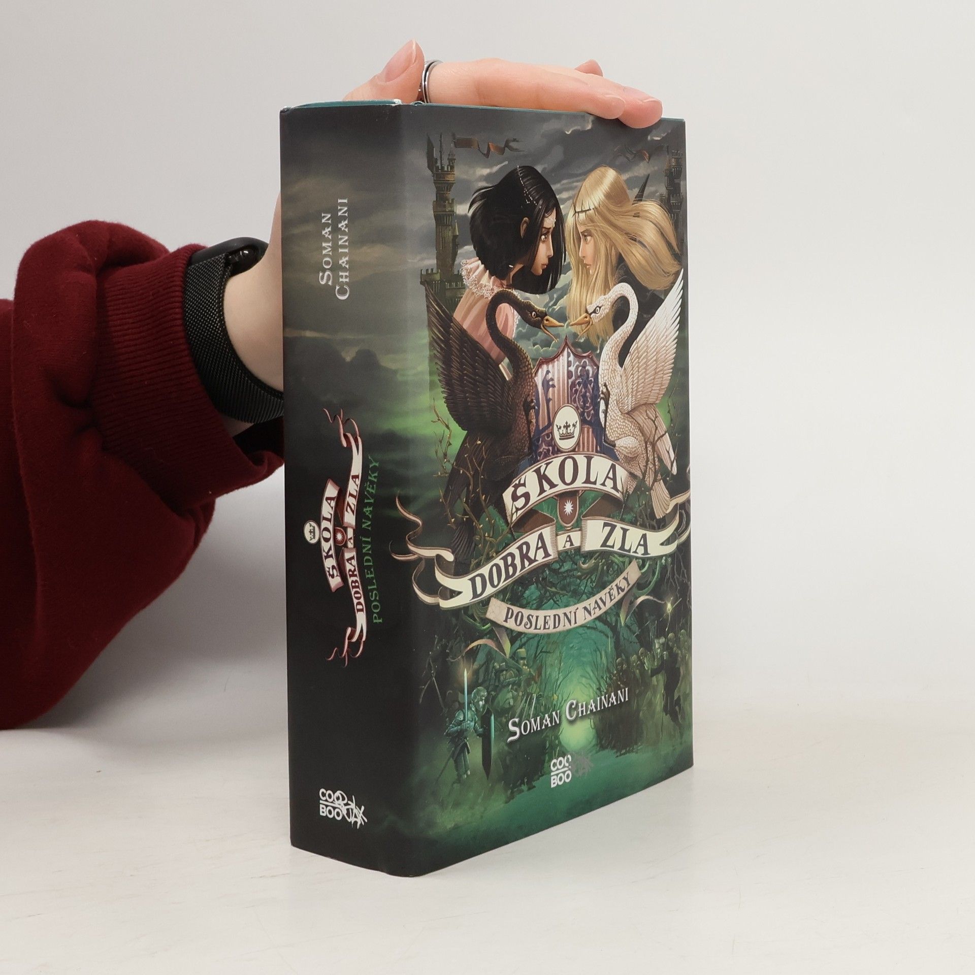 Poslední navěky. Škola dobra a zla. 3. díl