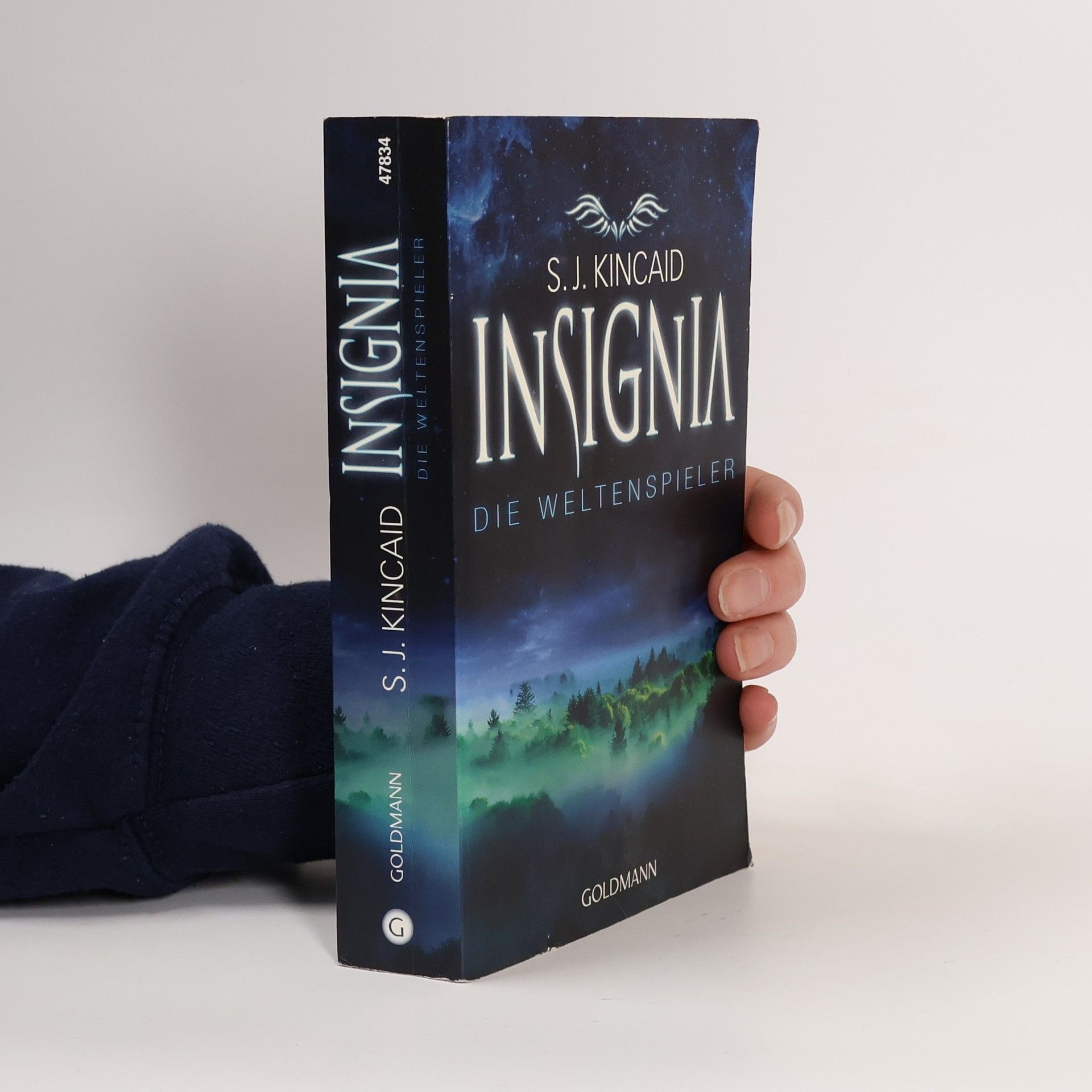 Insignia - Die Weltenspieler. Insignia Band 1