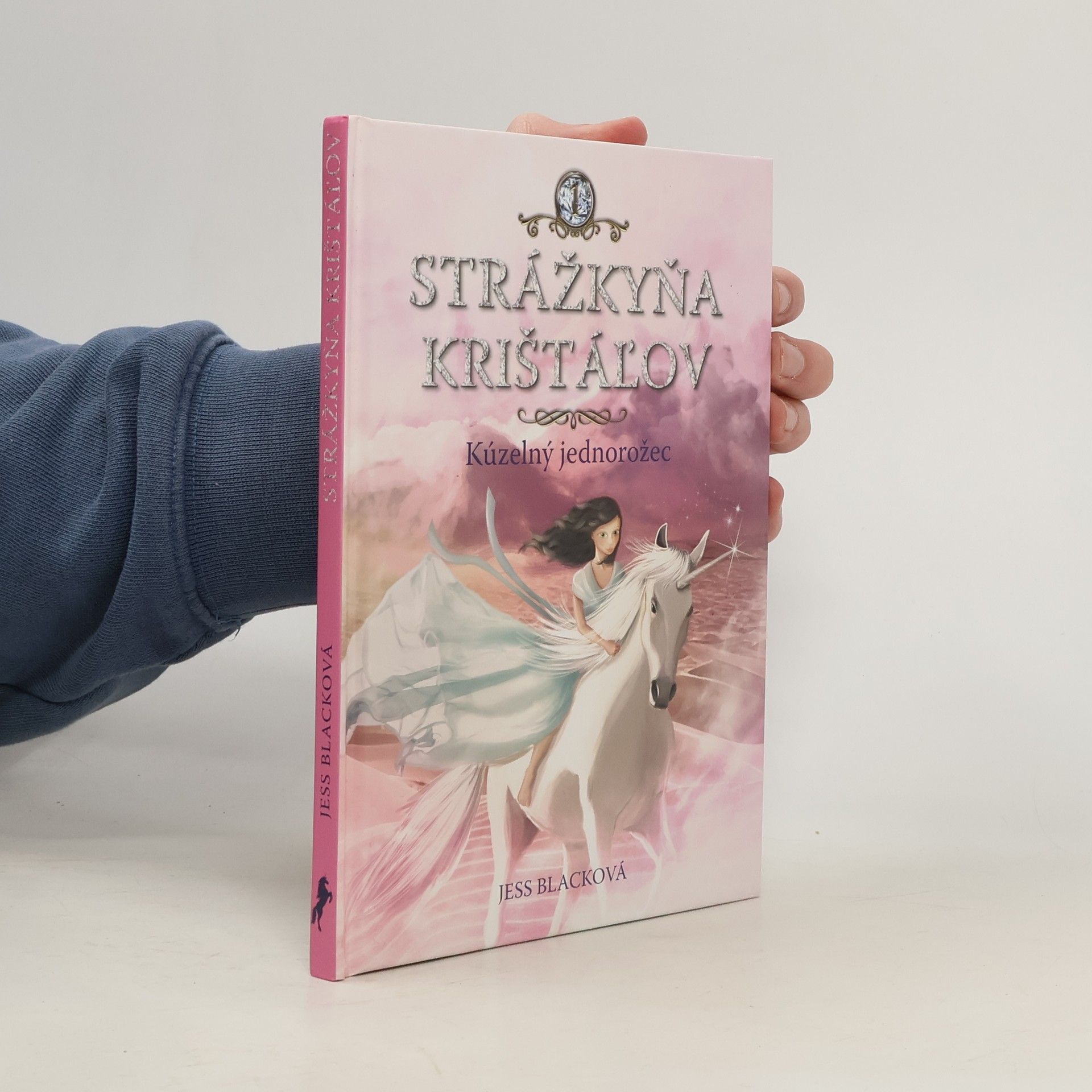 Jess Black Strážkyňa krištáľov. Kúzelný jednorožec