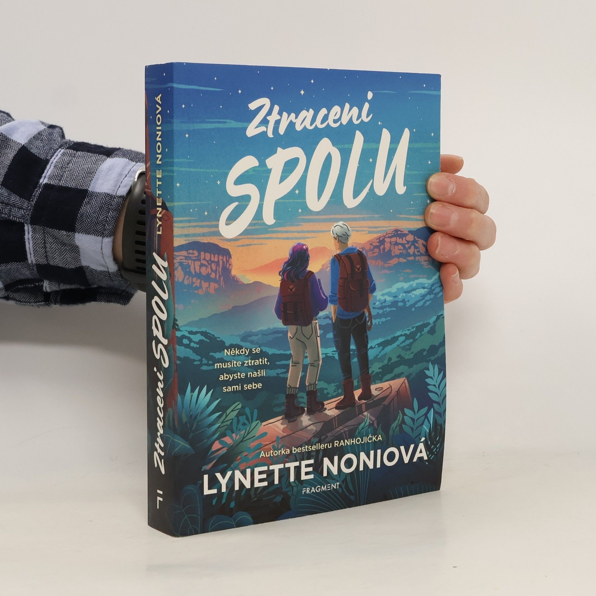 Lynette Noni Ztraceni spolu