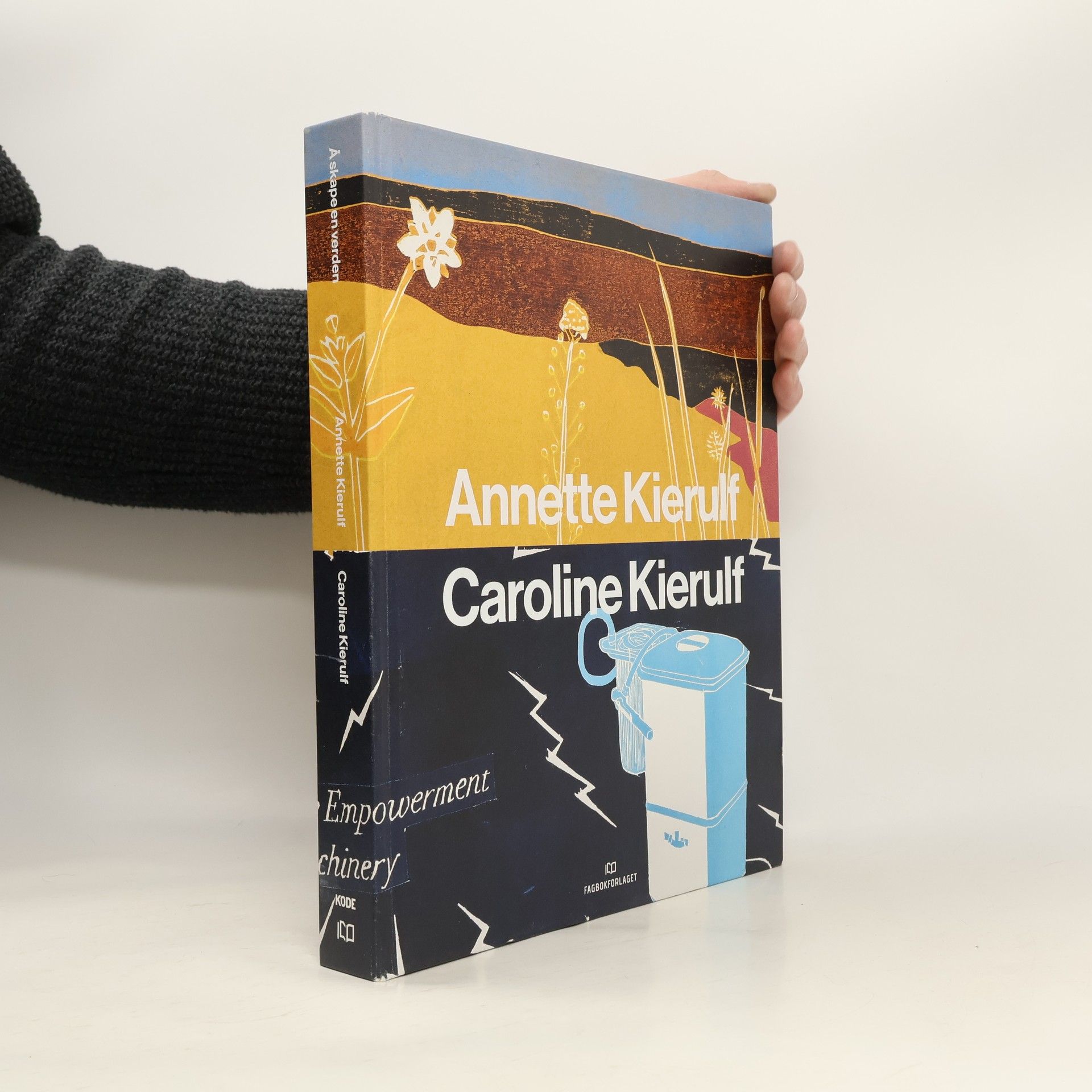 AA.VV. Annette Kierulf og Caroline Kierulf