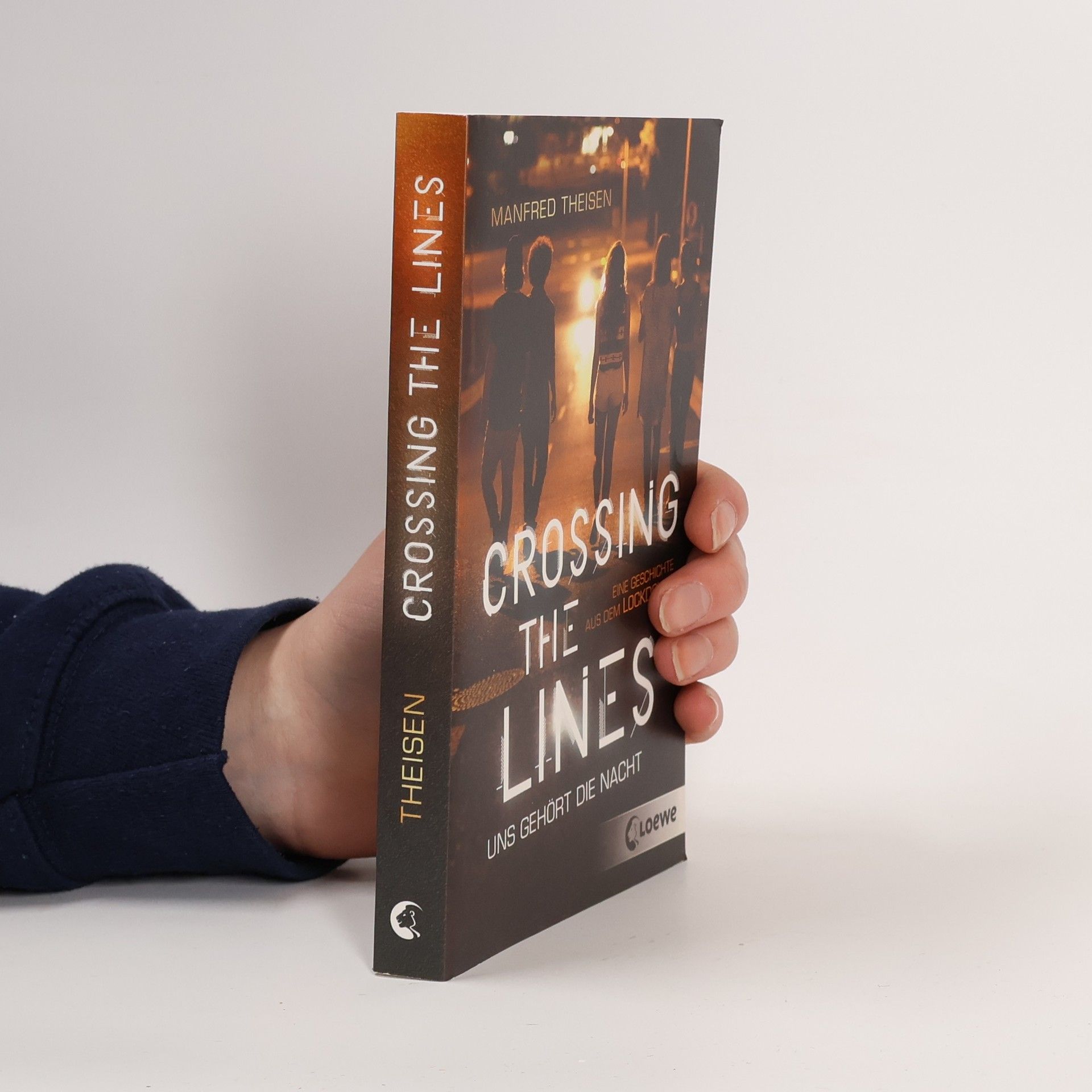 Crossing the Lines - Uns gehört die Nacht