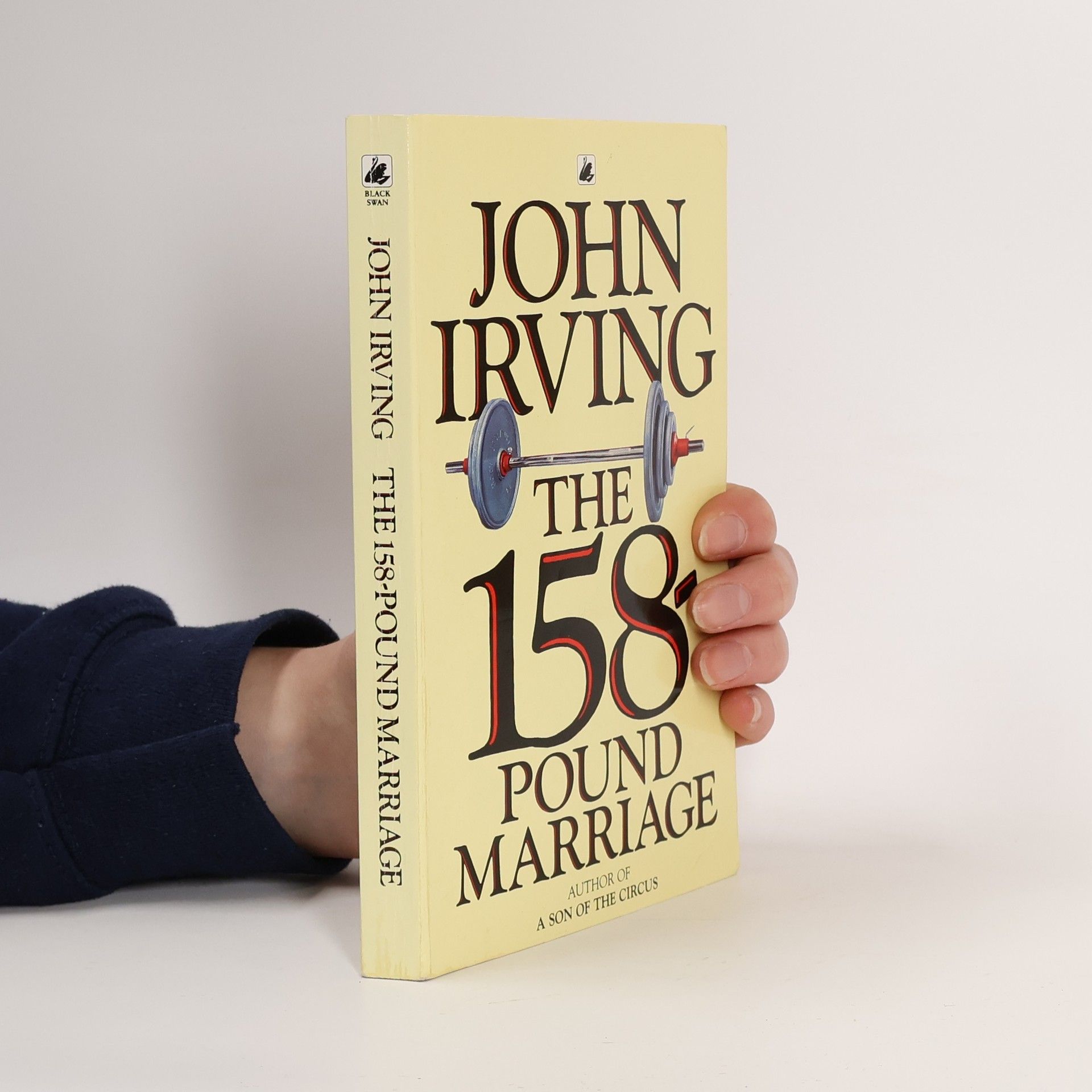 John Irving The 158lb marriage