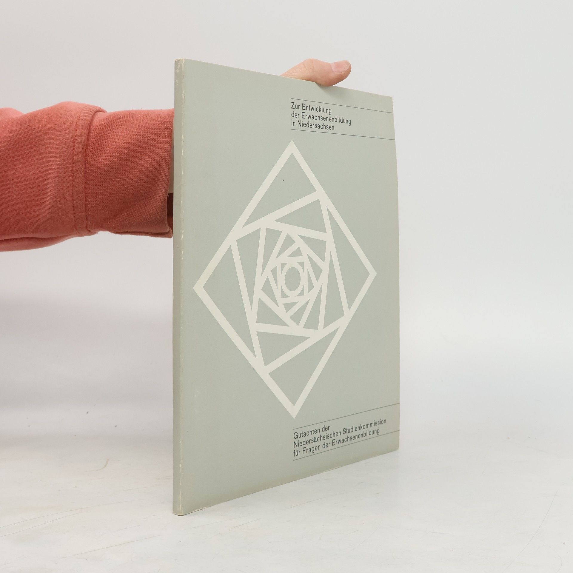 AA.VV. Zur Entwicklung der Erwachsenenbildung in Niedersachsen