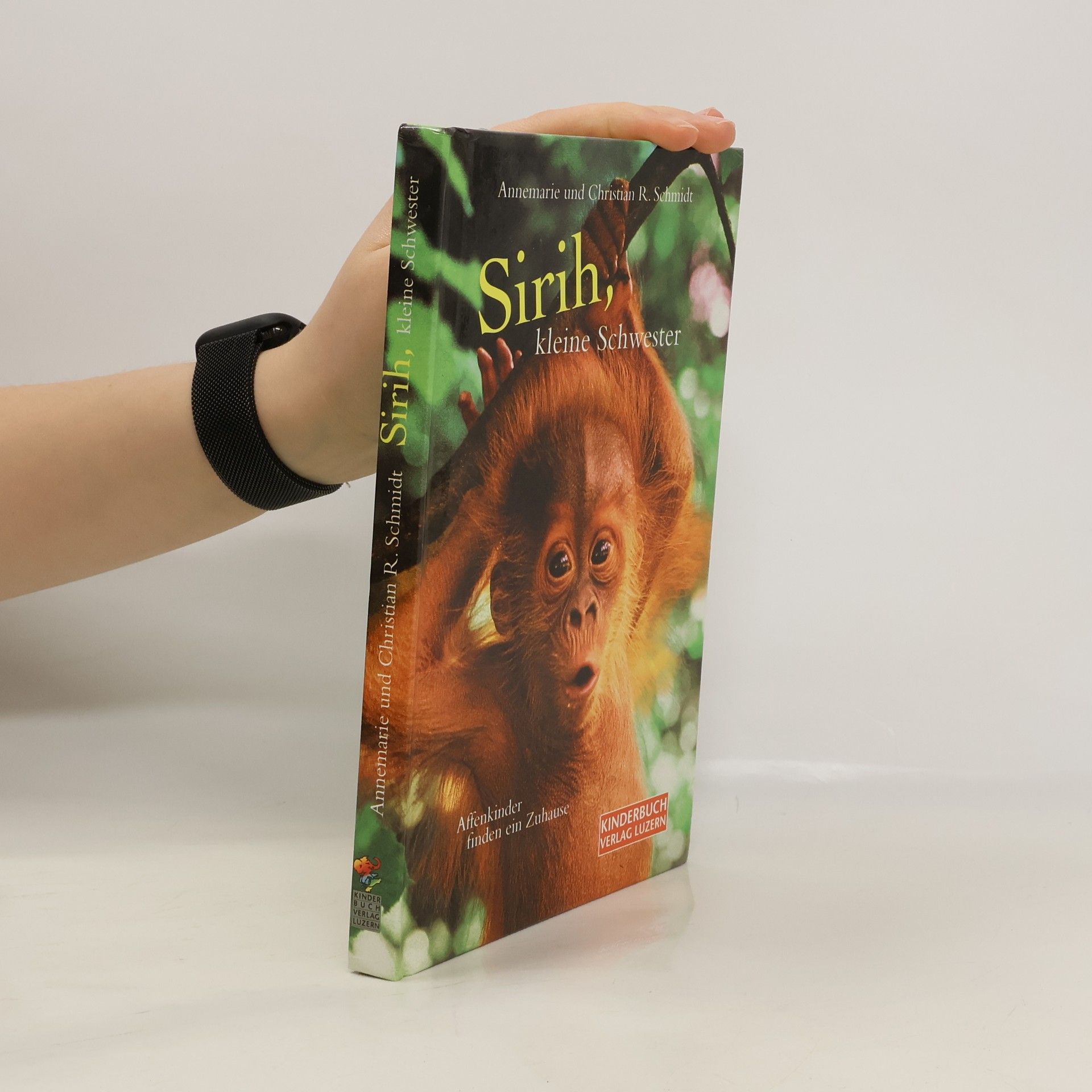 Annemarie Schmidt Sirih, kleine Schwester