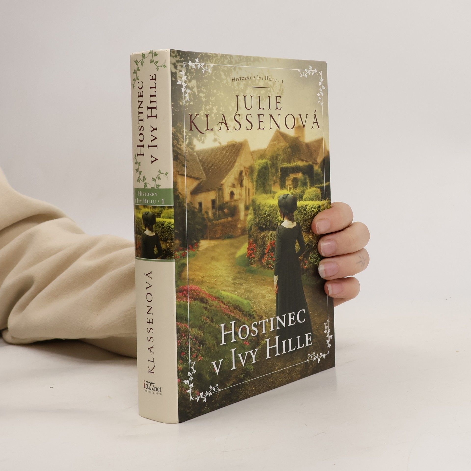 Julie Klassen Hostinec v Ivy Hille