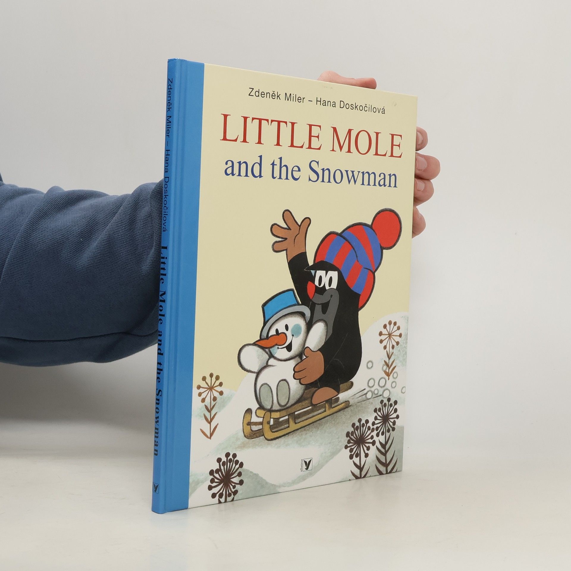Zdeněk Miler Little mole and the snowman