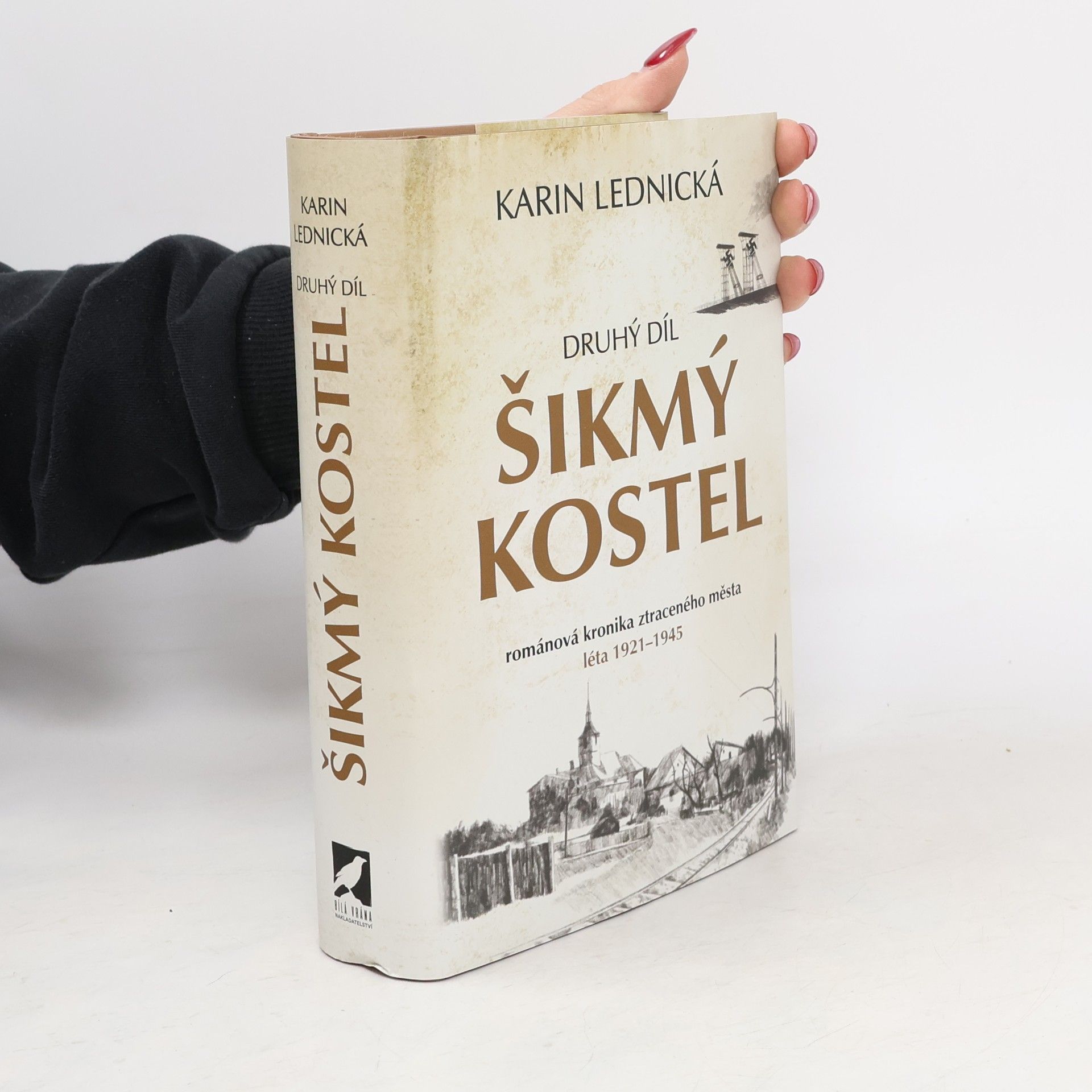 Karin Lednická Šikmý kostel 2