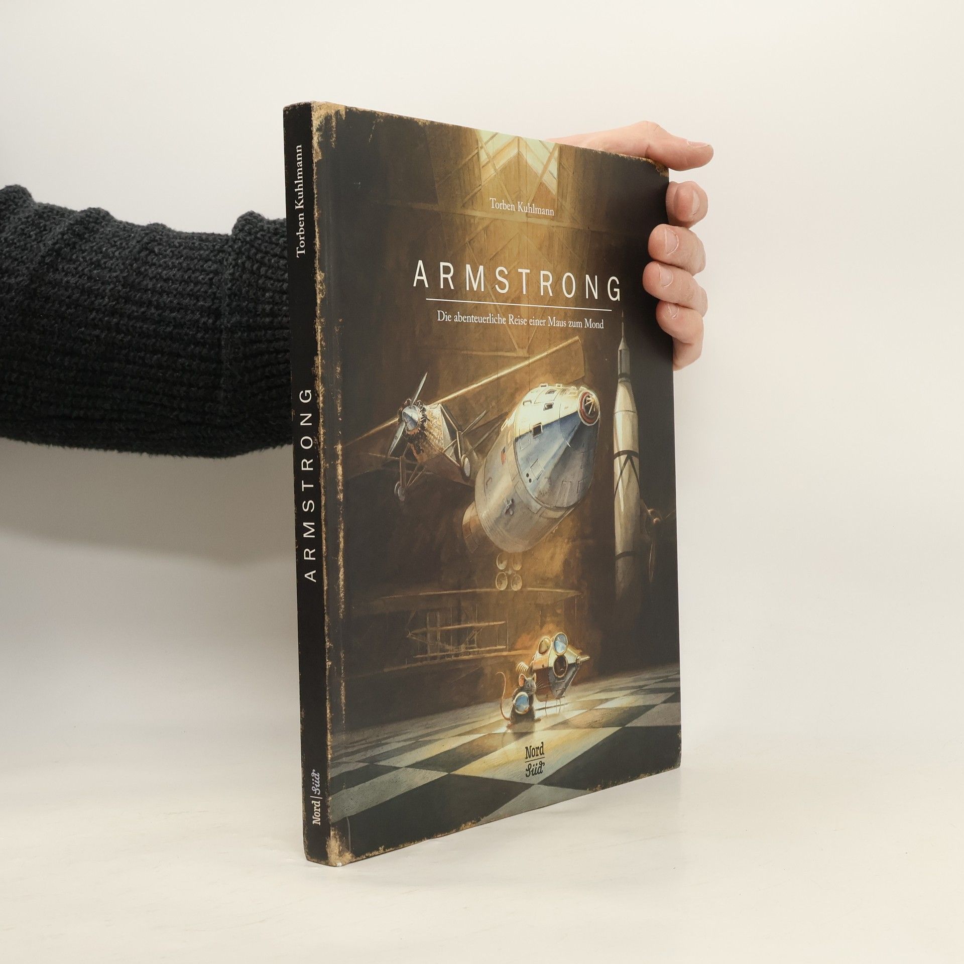 Torben Kuhlmann Armstrong: Die abenteuerliche Reise einer Maus zum Mond