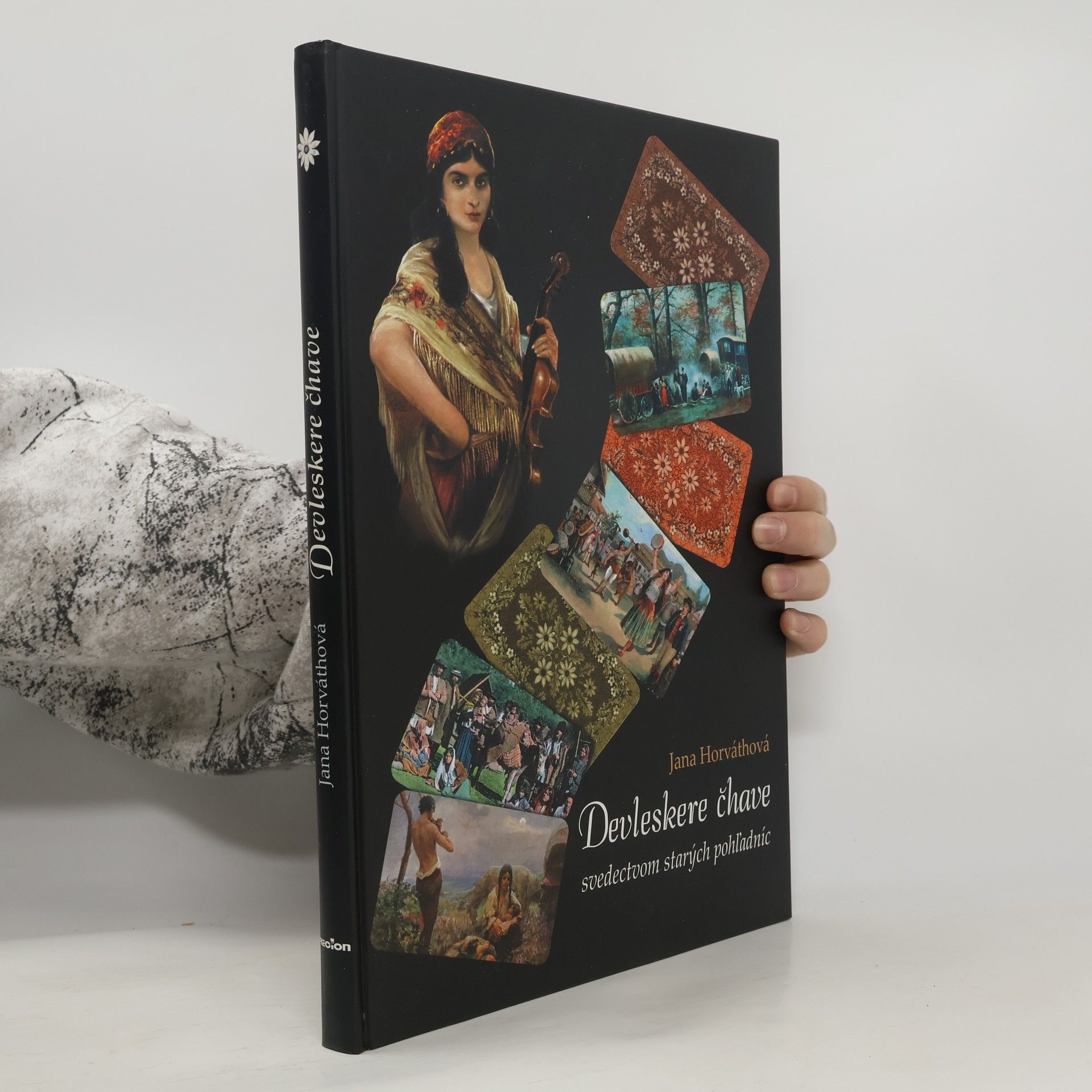 Jana Horváthová Devleskere čhave. Svedectvom starých pohľadníc
