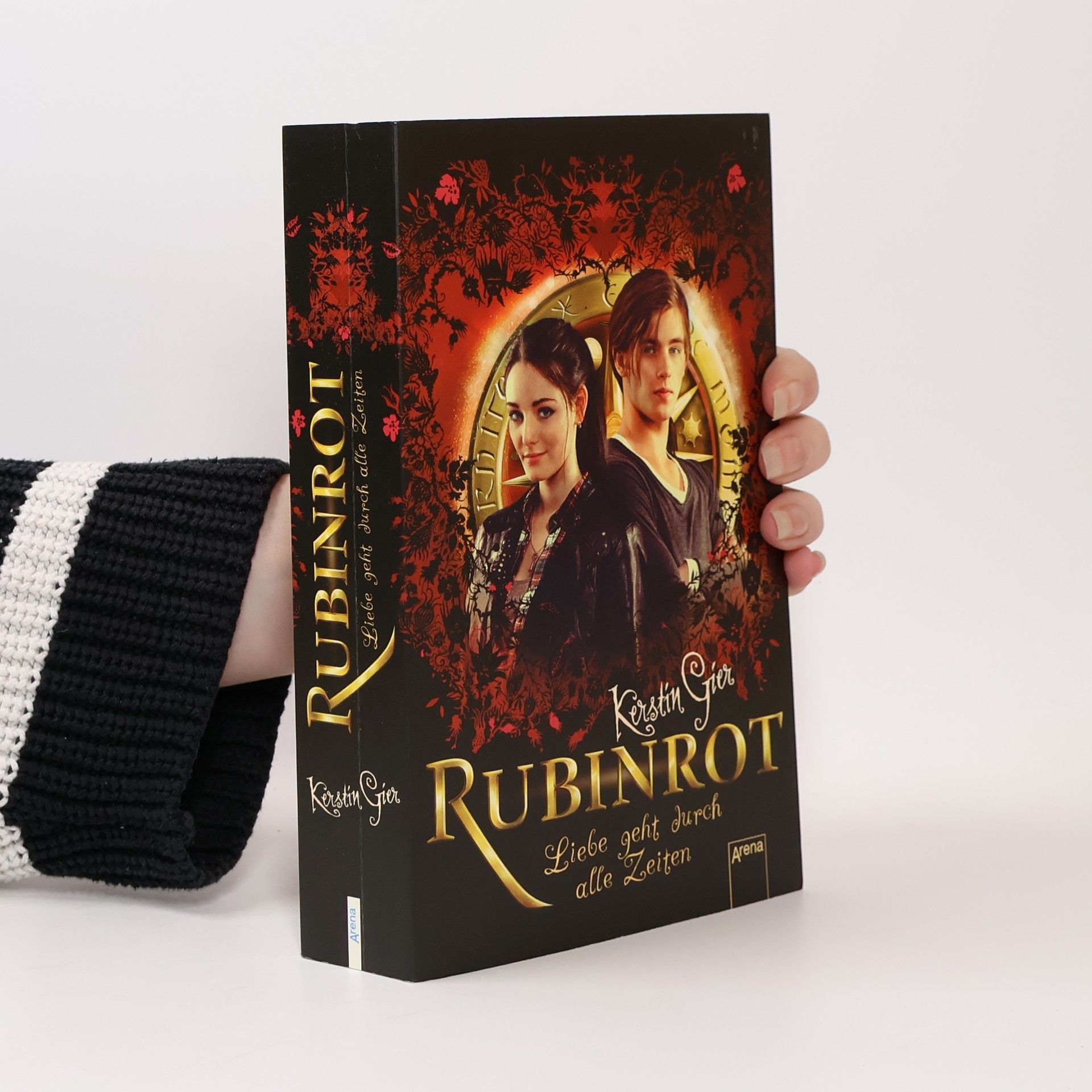 Kerstin Gier Rubinrot. Liebe geht durch alle Zeiten