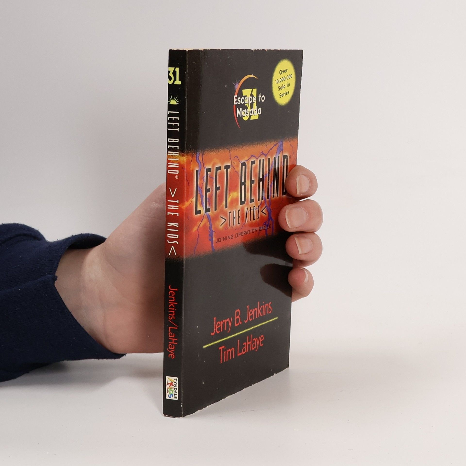 Jerry B. Jenkins Left Behind. Escape to Masada