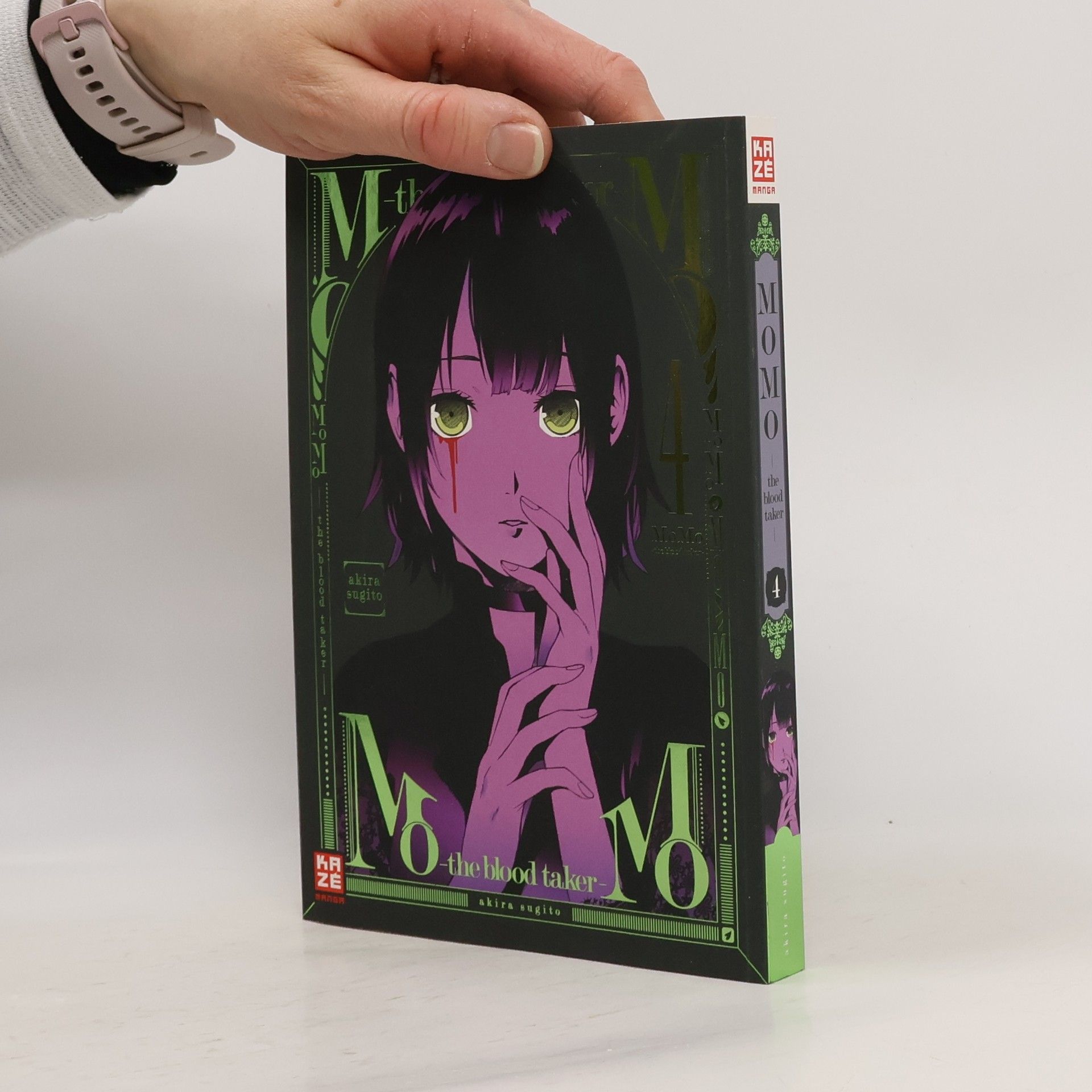 Akira Sugito MoMo - the blood taker - Band 4