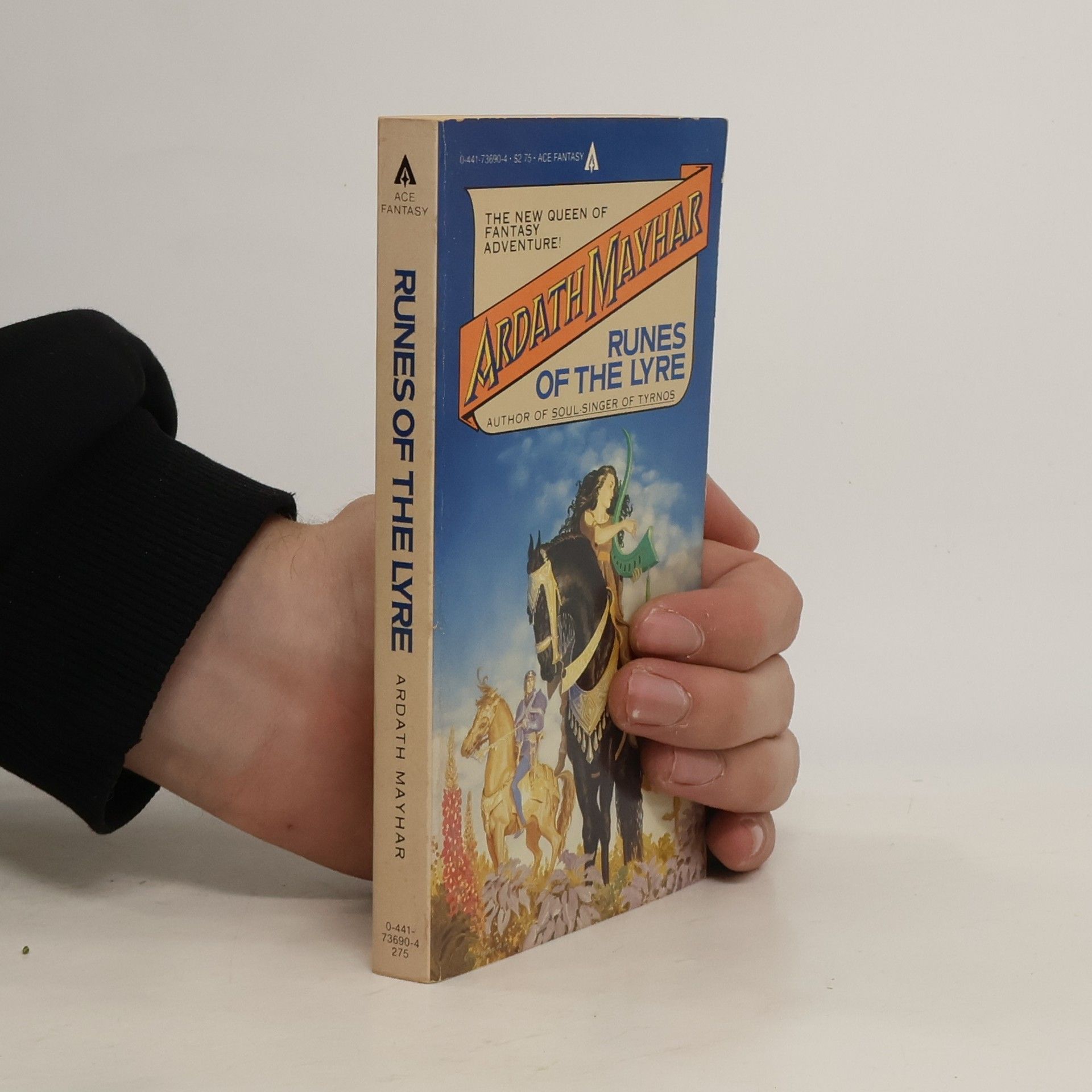 Ardath Mayhar Runes of the Lyre