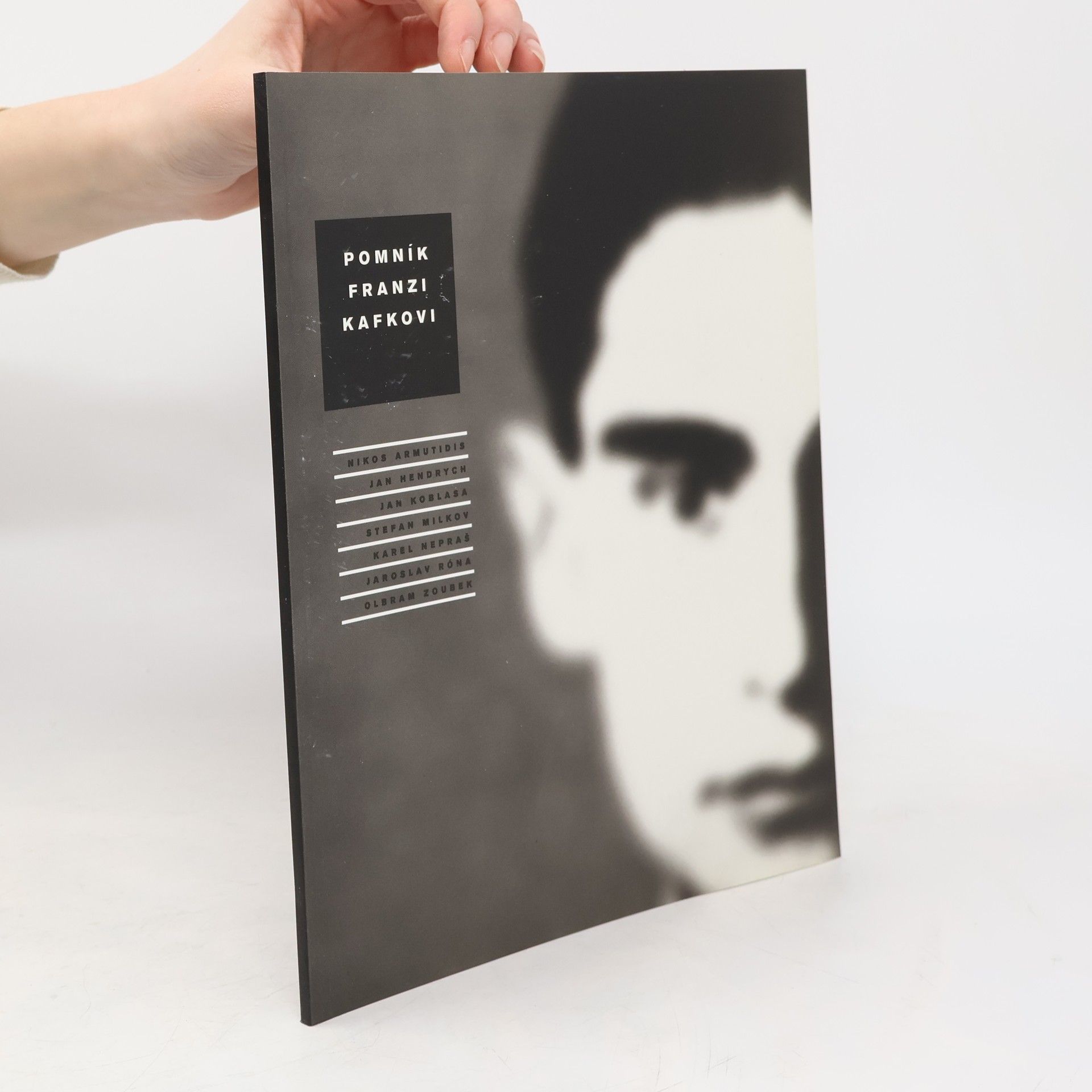 AA.VV. Pomník Franzi Kafkovi