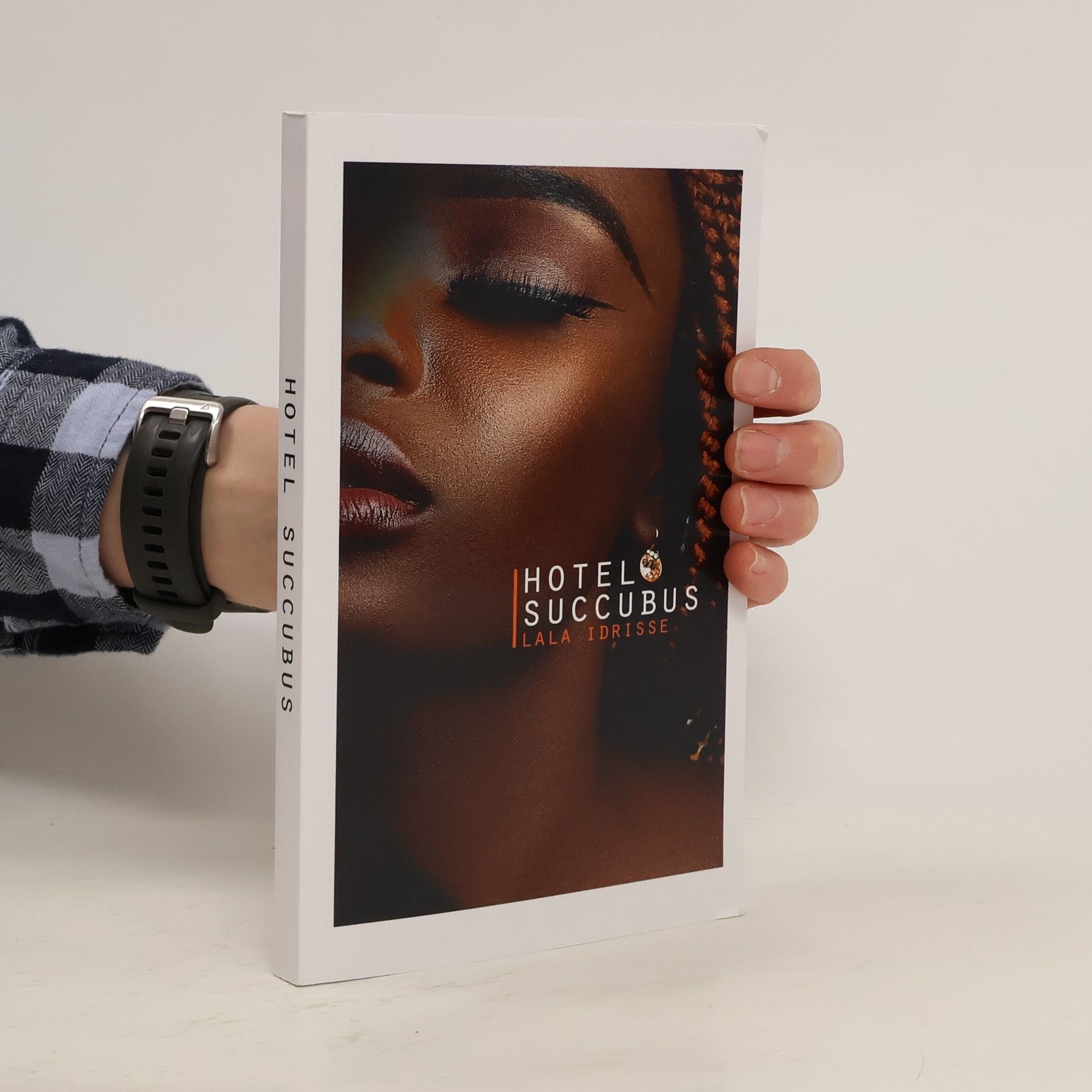 Lala Idrisse Hotel Succubus