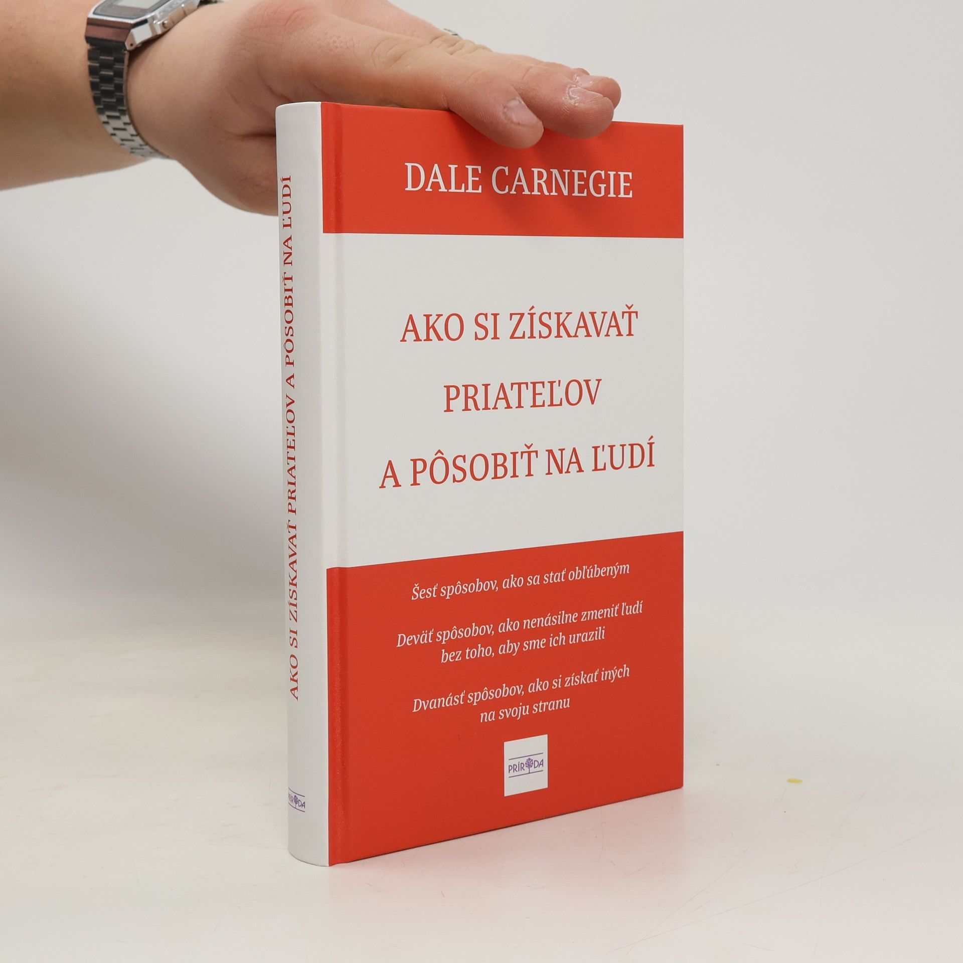 Ako si získavať priateľov a pôsoviť na ľudí