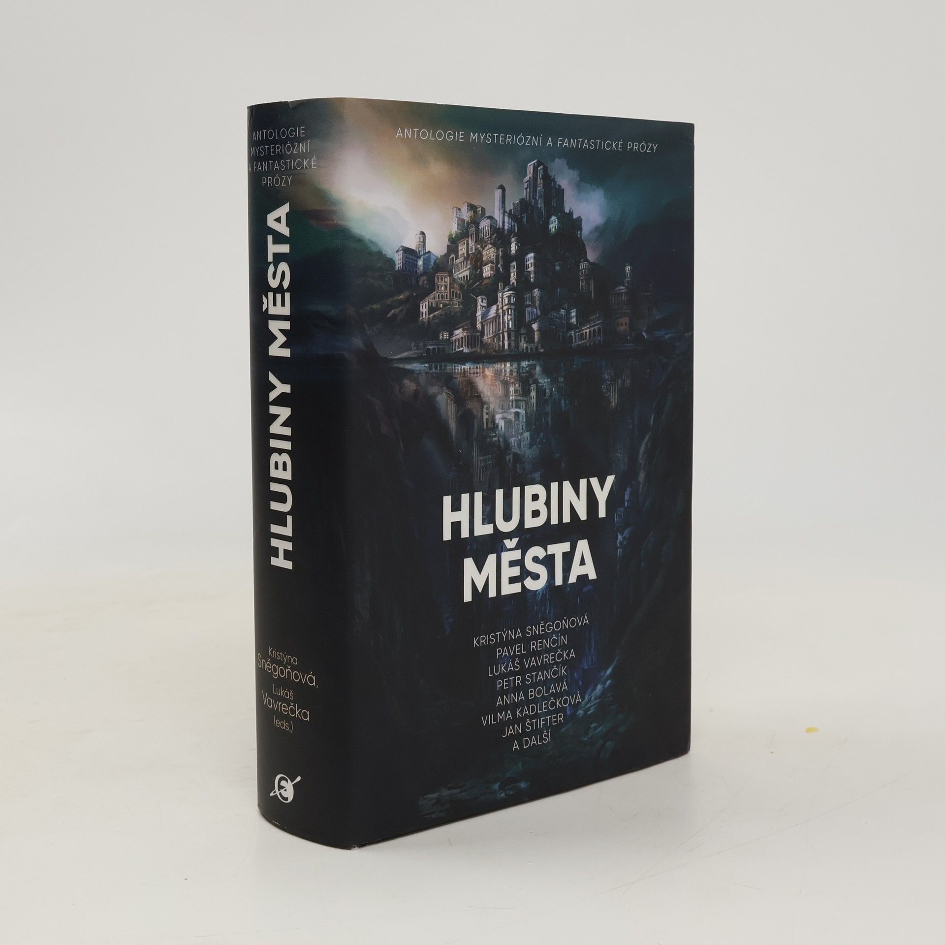 Collectif d'auteurs Hlubiny města: antologie mysteriózní a fantastické prózy