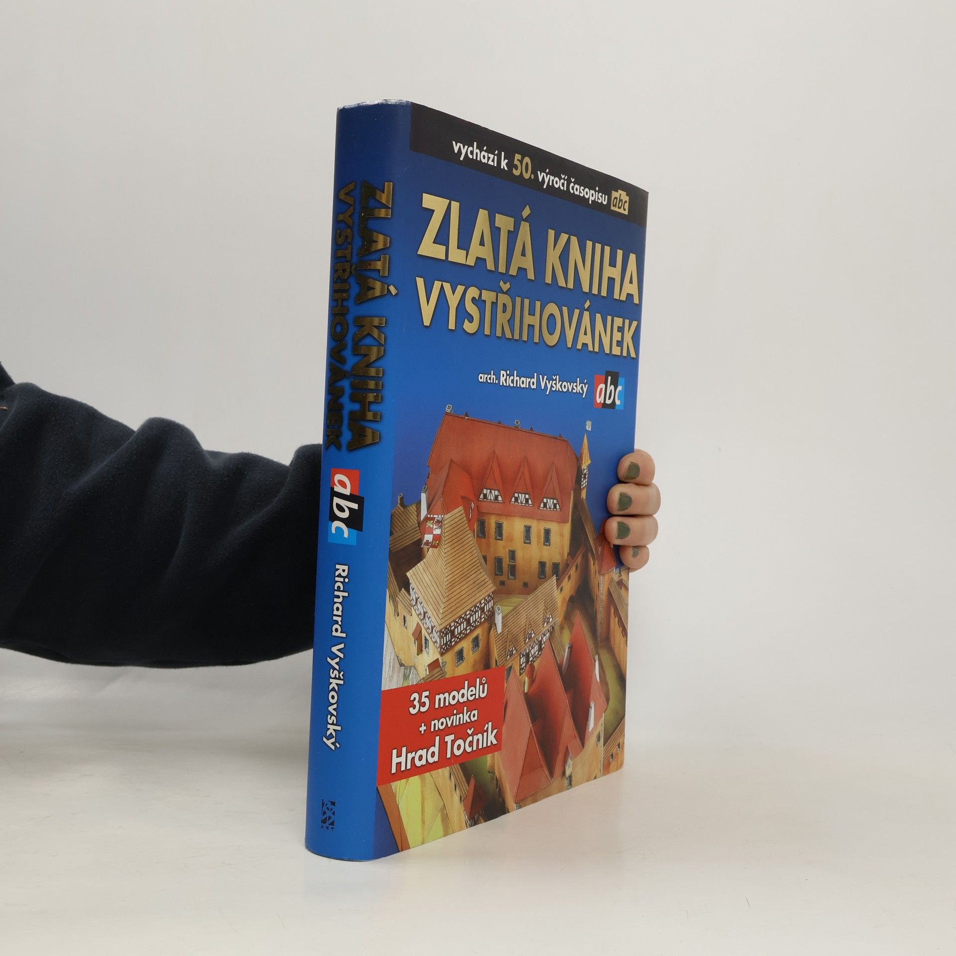 Zlatá kniha vystřihovánek