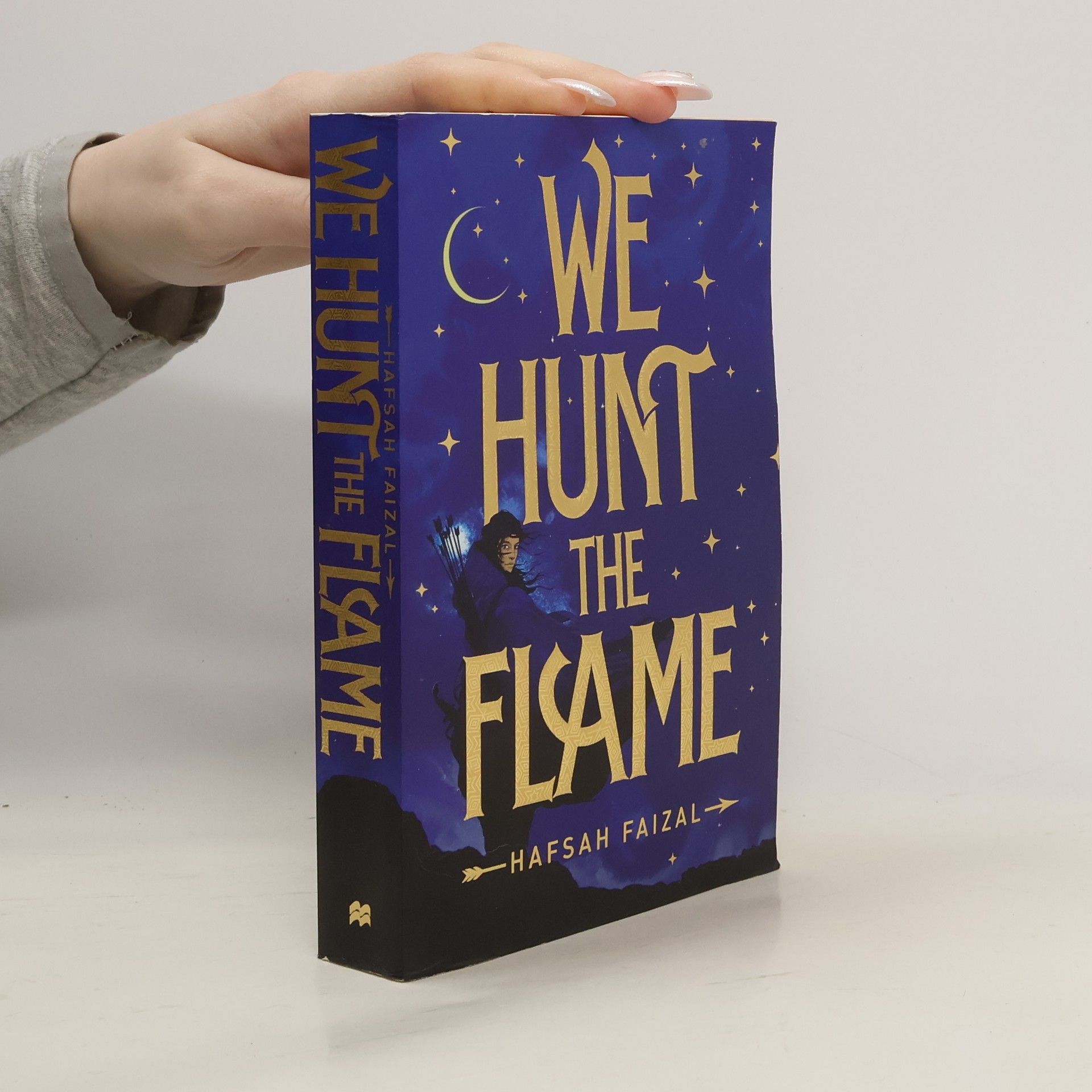 Hafsah Faizal We Hunt the Flame