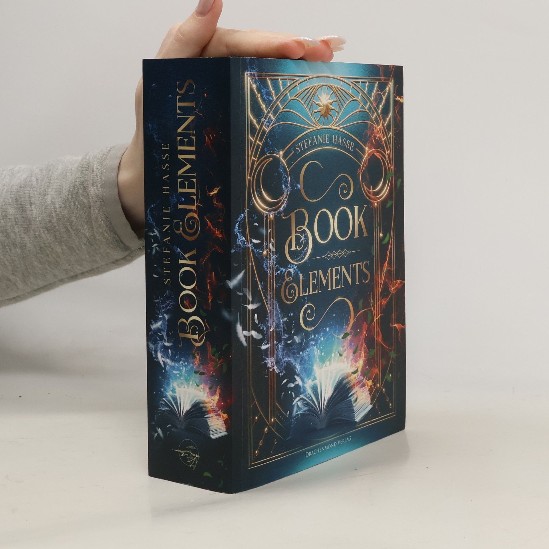 Stefanie Hasse Book Elements