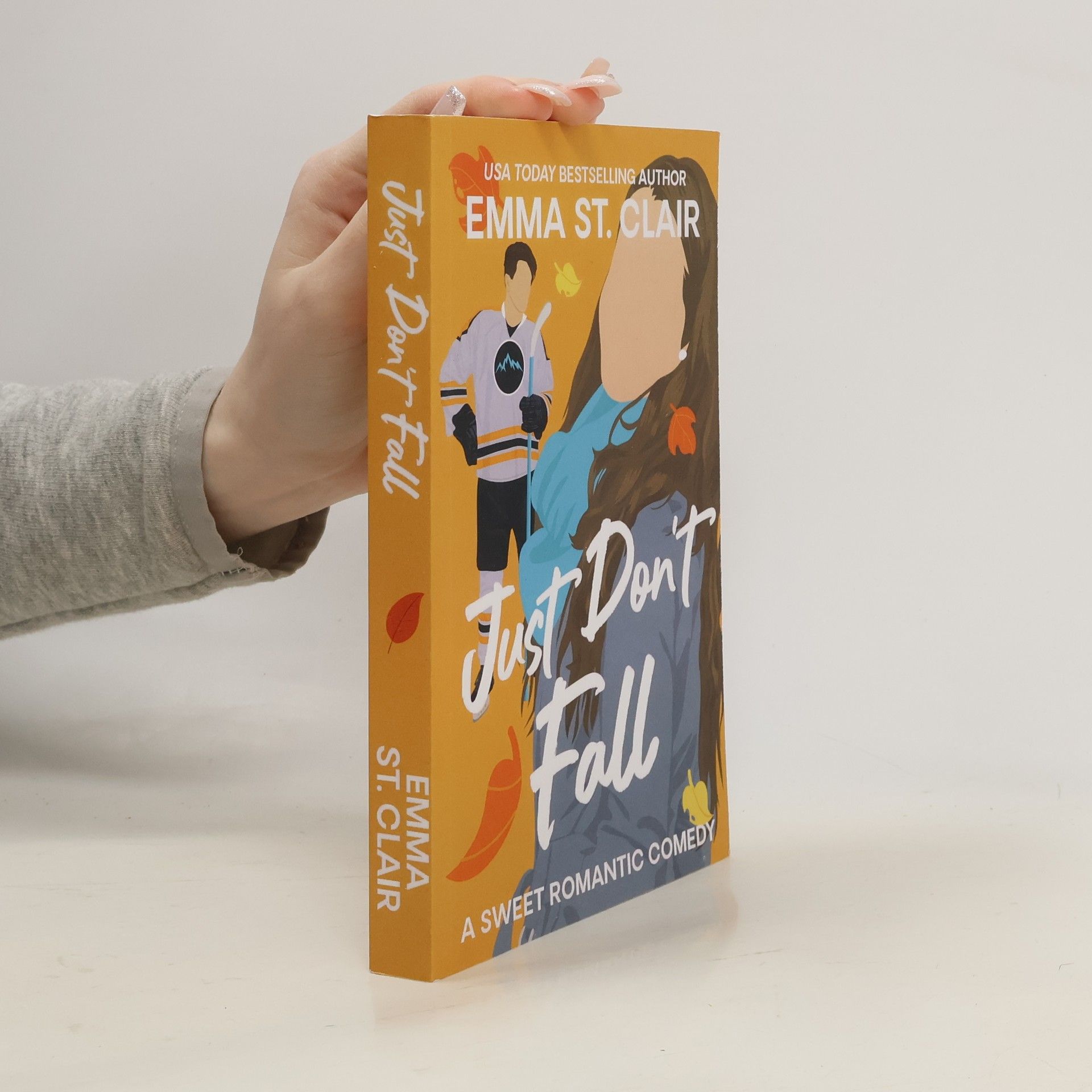 Emma St. Clair Appies Hockey Romance - 1: Just Don't Fall