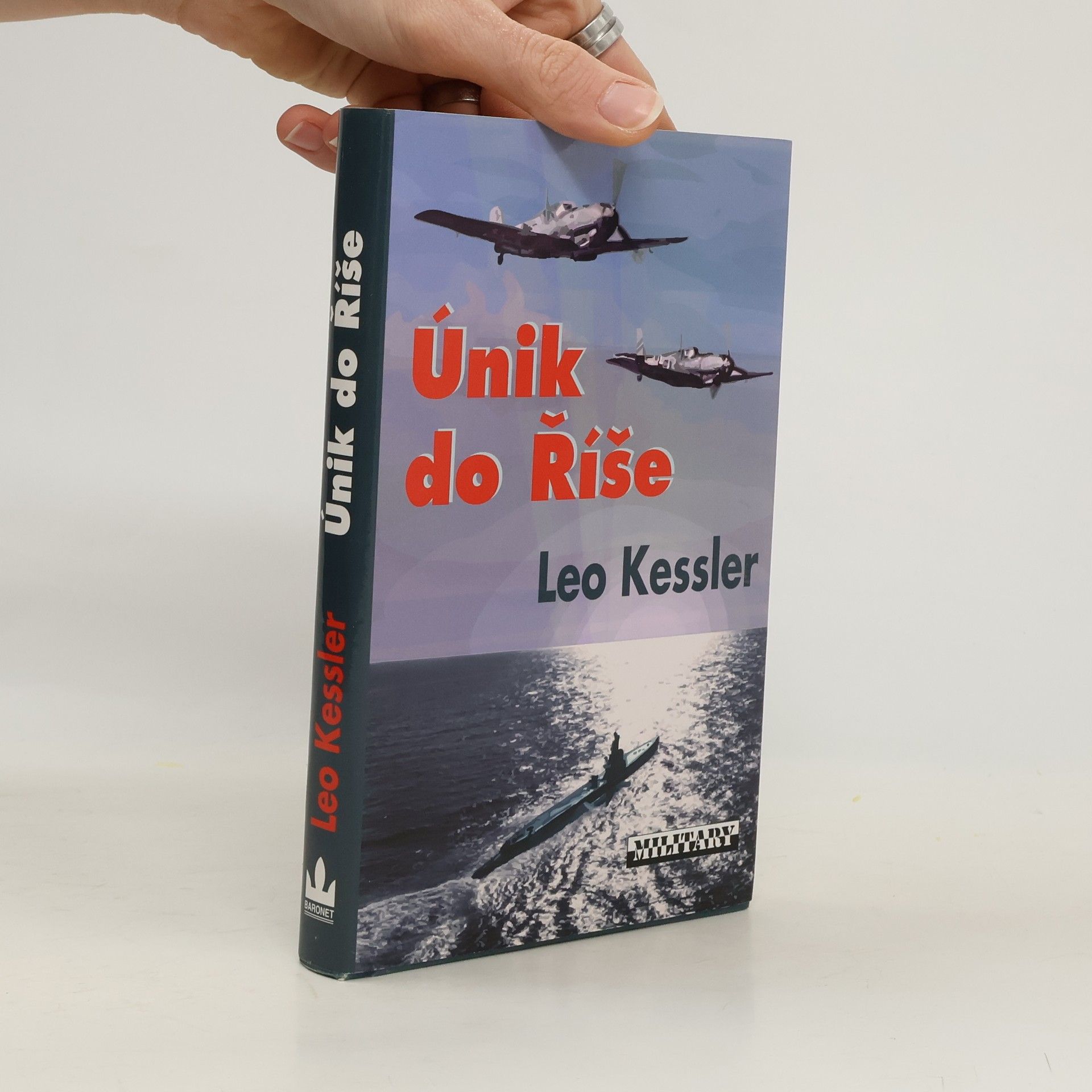 Charles Whiting Únik do Říše : z cyklu Ponorky