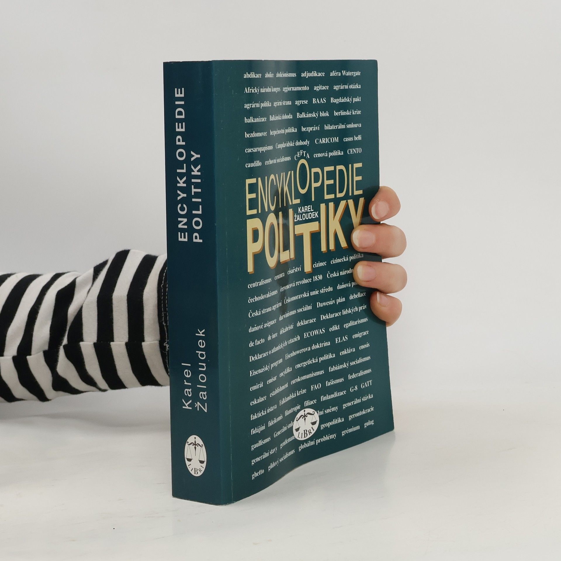 Encyklopedie politiky