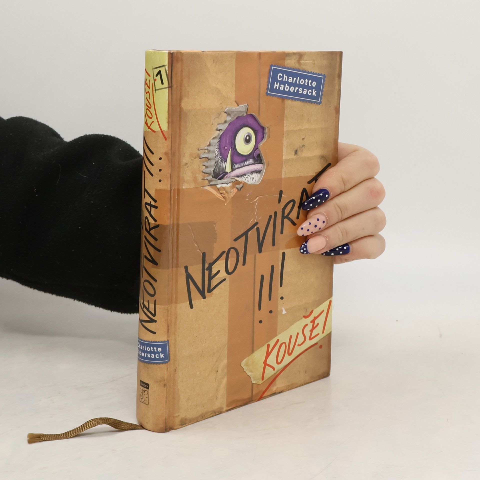 Charlotte Habersack Neotvírat!!! Kouše!