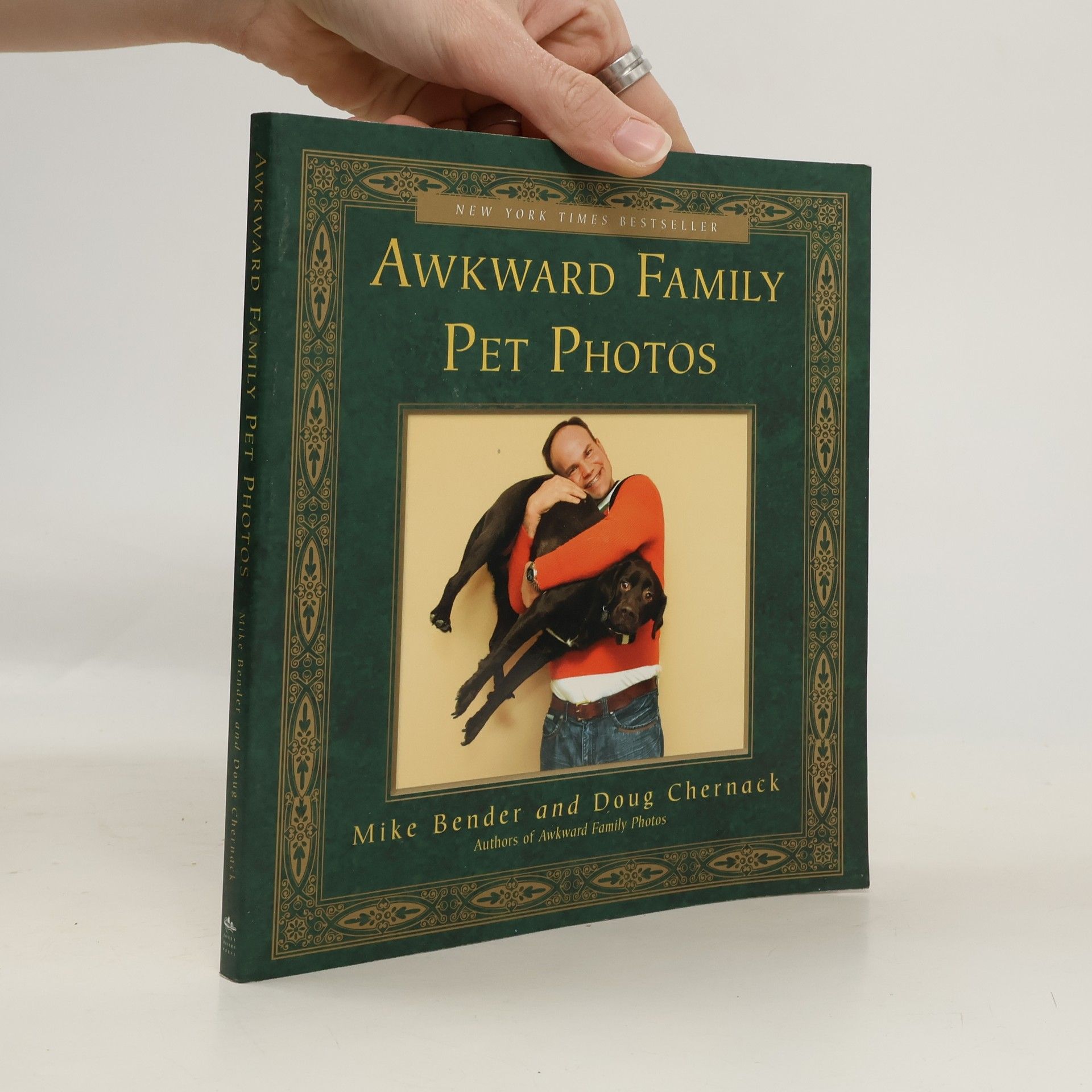 Mike Bender Awkward Family Pet Photos