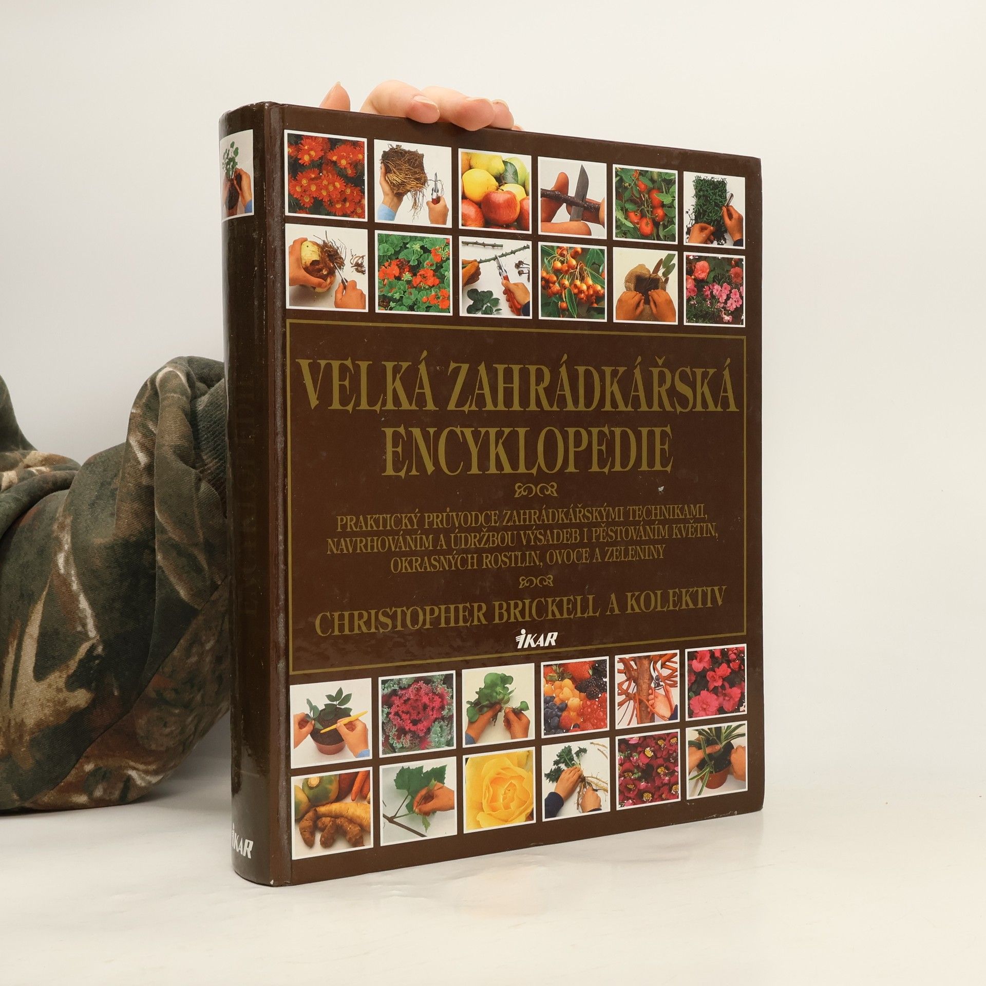 Christopher Brickell Velká zahrádkářská encyklopedie